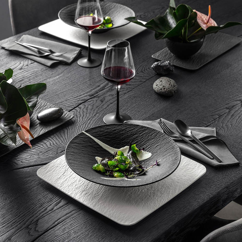 Villeroy & Boch Manufacture Rock Deep Bowl Black 29cm