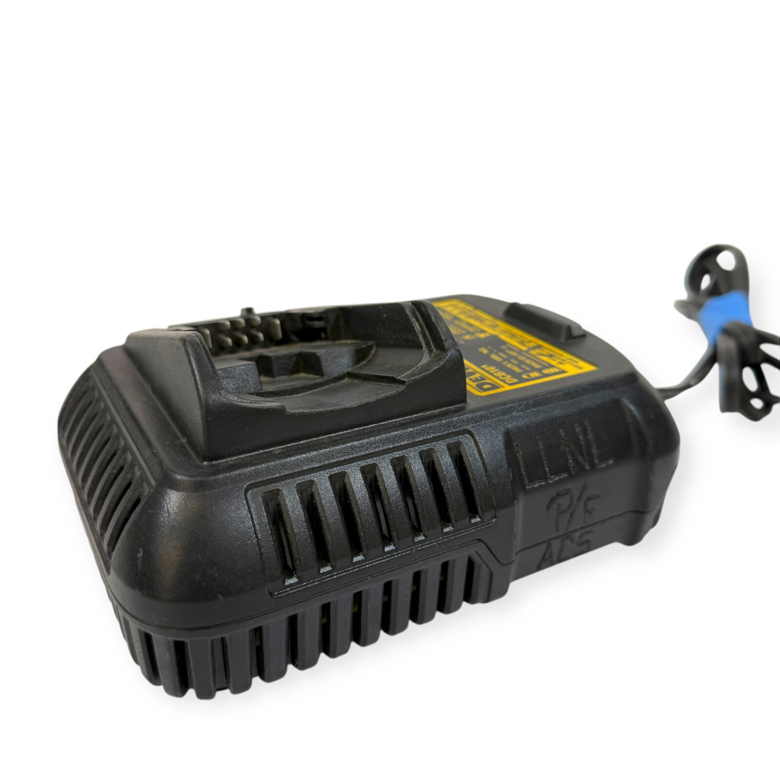 Dewalt DCB101 12V – 20V Max Lithium Ion Battery Charger, Black