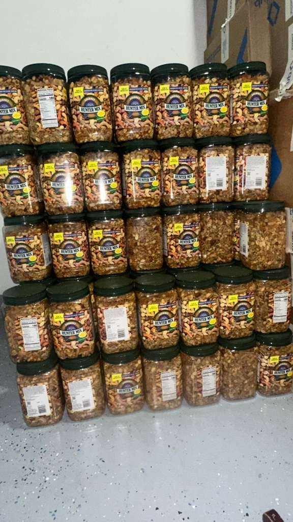 Southern Style Nuts, Hunter Mix, Gourmet, 36 Oz FRESH 4 Pack