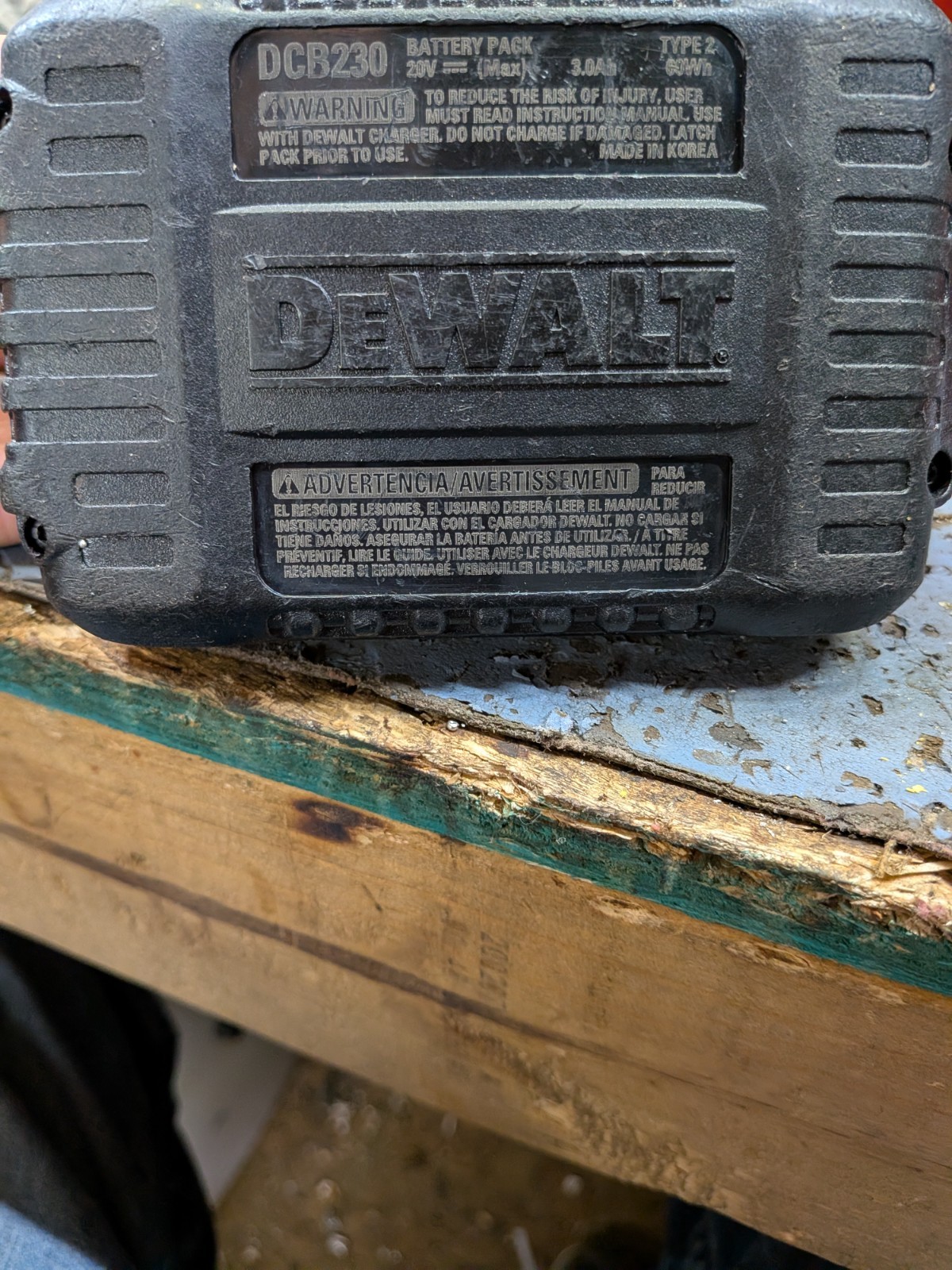 DeWalt compact DCB530 3Ah upgraded to a 5Ah 20v max compact battery pack