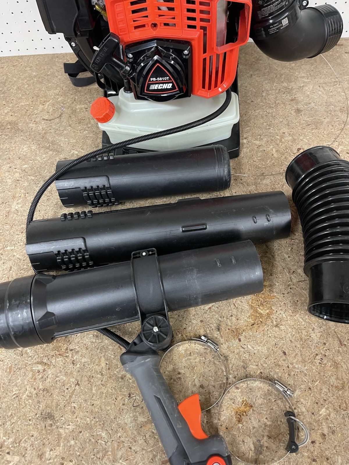 ECHO 200 MPH 700 CFM Gas Backpack Leaf Blower 59.7cc with Tube-Mounted Throttle