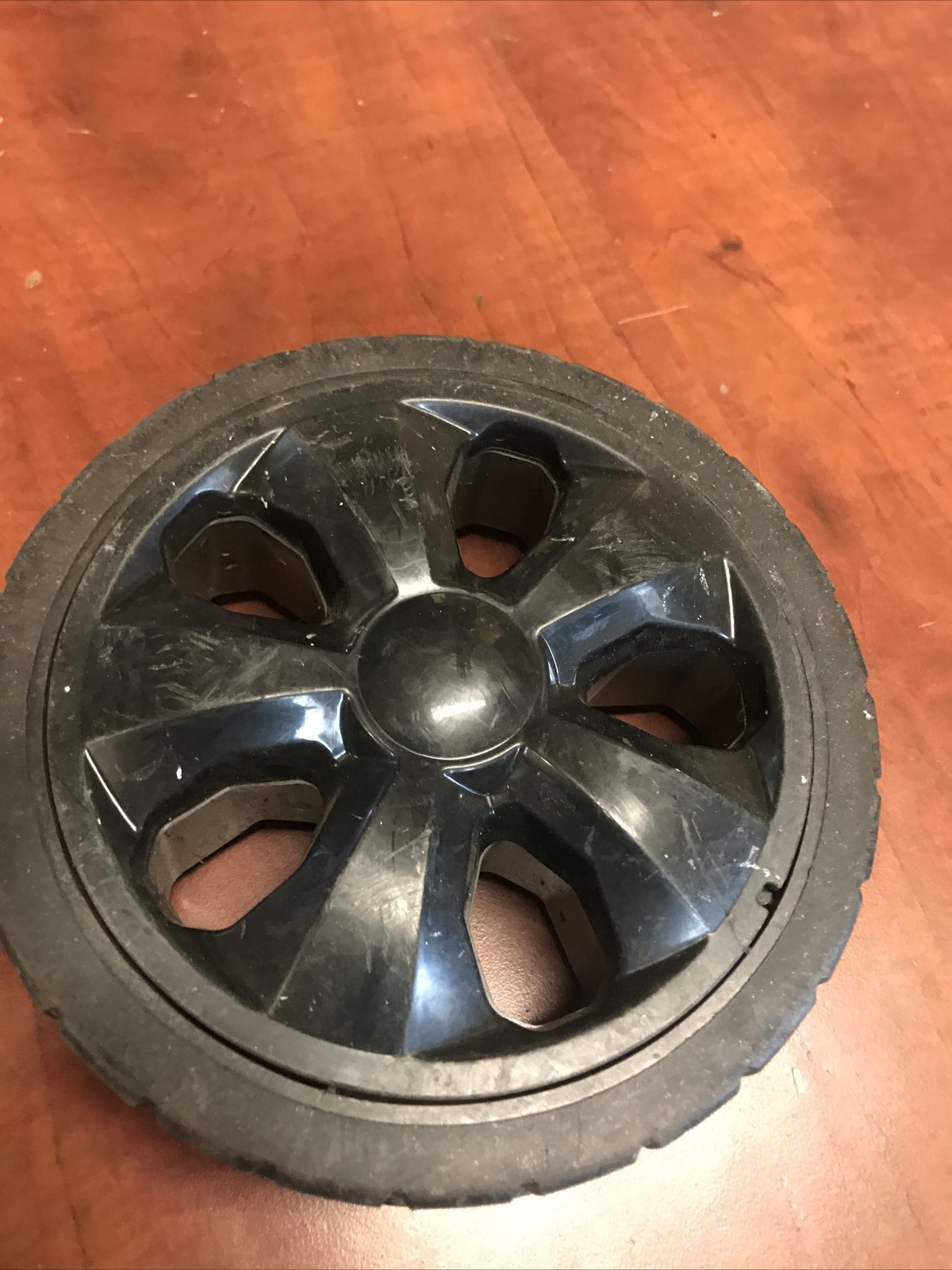 Used OEM Parts Front Wheel Assembly For Black&Decker MM2000 Lawnmower