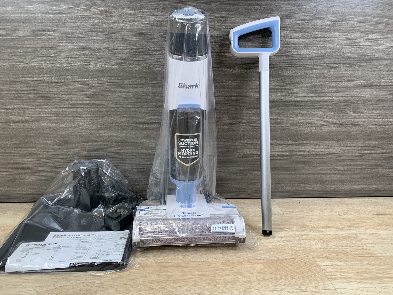 Shark WD201 HydroVac Cordless [3-in-1] Vacuum, Mop & Self-Cleaning[REFURBISHED]