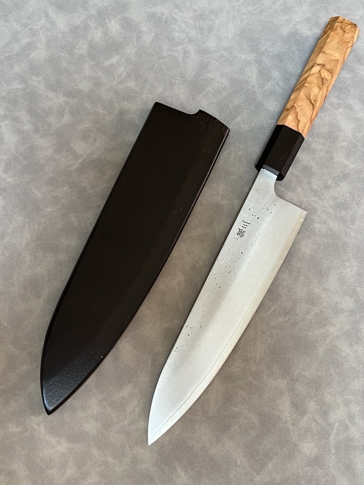 210mm 8″ Gyuto Chef Knife Stainless Steel Nashiji Olive Wood Octagonal w/ Saya
