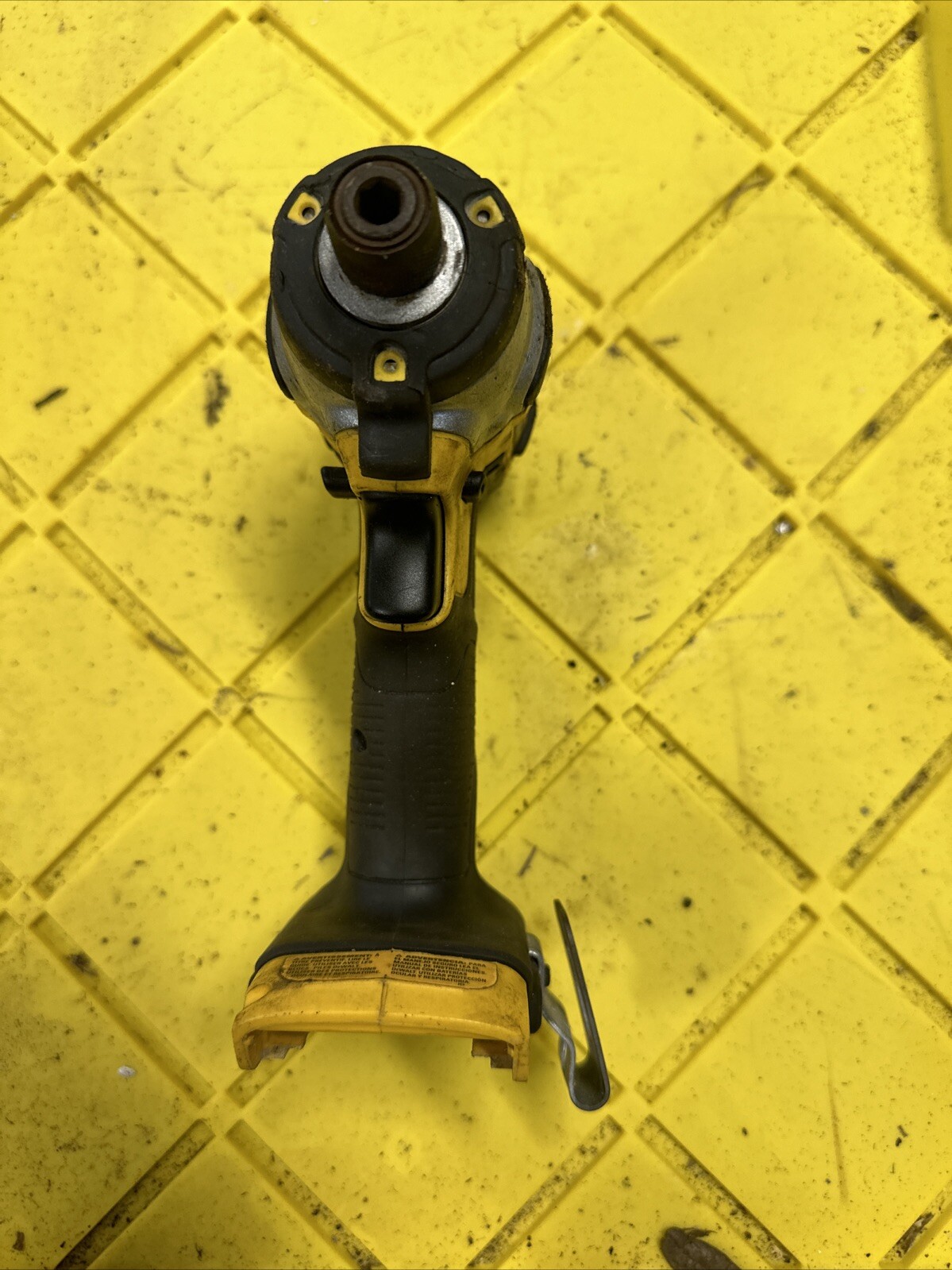 DeWalt DCF885B 20V MAX Li-Ion 1/4″ Cordless Impact Driver No Battery