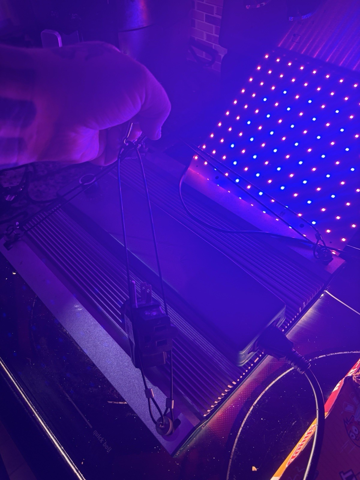 BESTVA Pro Series 2000W Dimmable Full Spectrum Quantum LED Grow Light