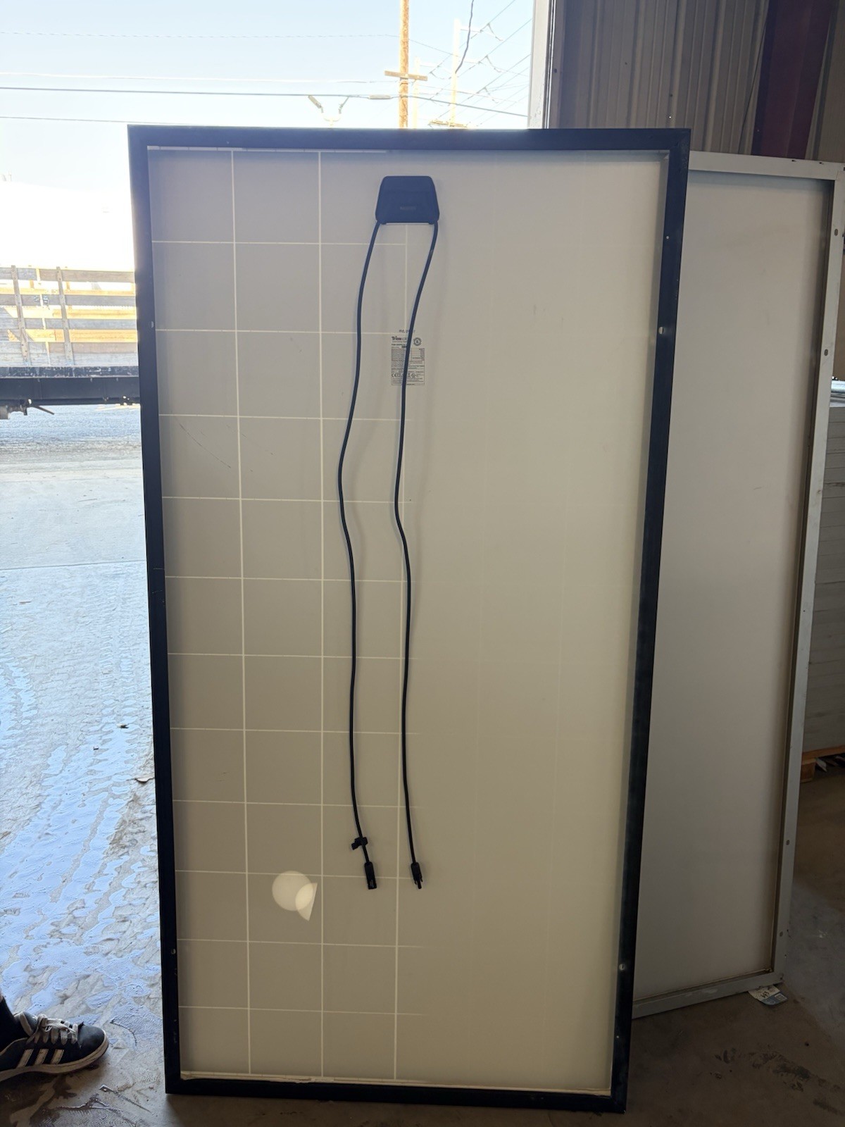 Trina Solar Panels 305 W Used Solar Panel Great Condition With Warranty Black