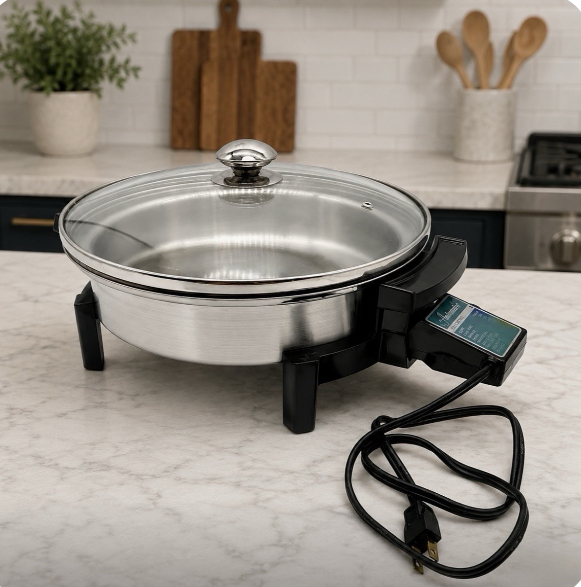 Lifetime Electric Casserole Skillet Pan 11” lid Heat Control Liquid Core Tested