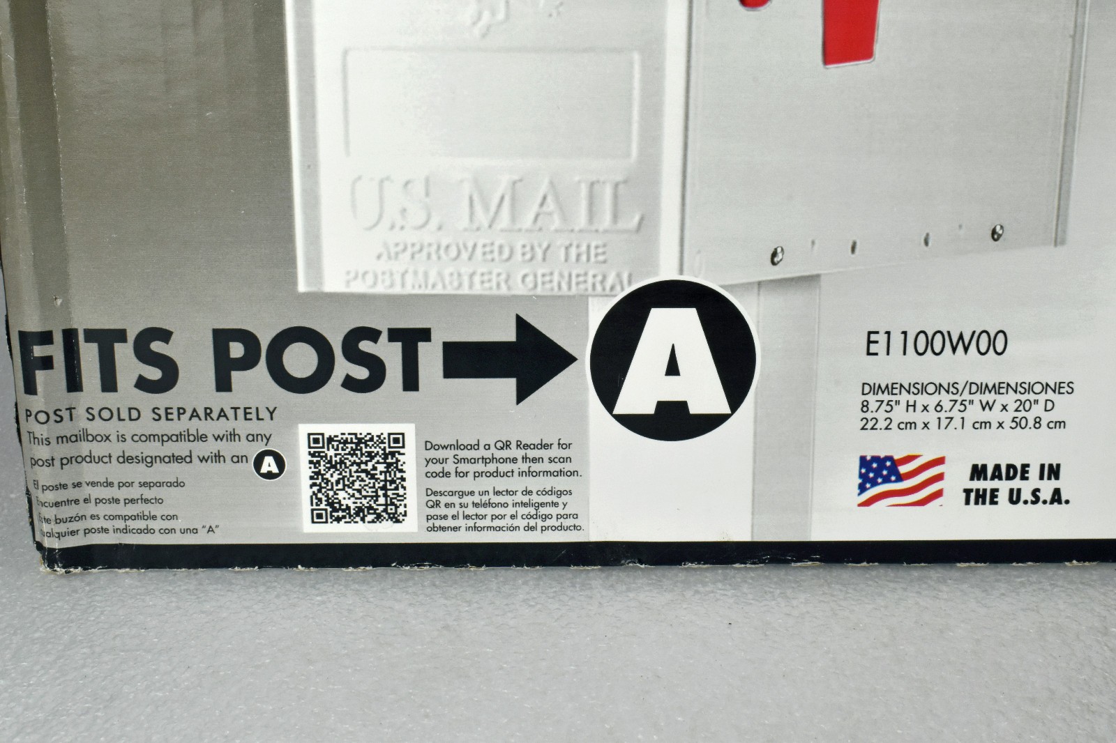 NEW OPEN BOX Gibraltar White Metal Mailbox Model E1100W00 Made in USA