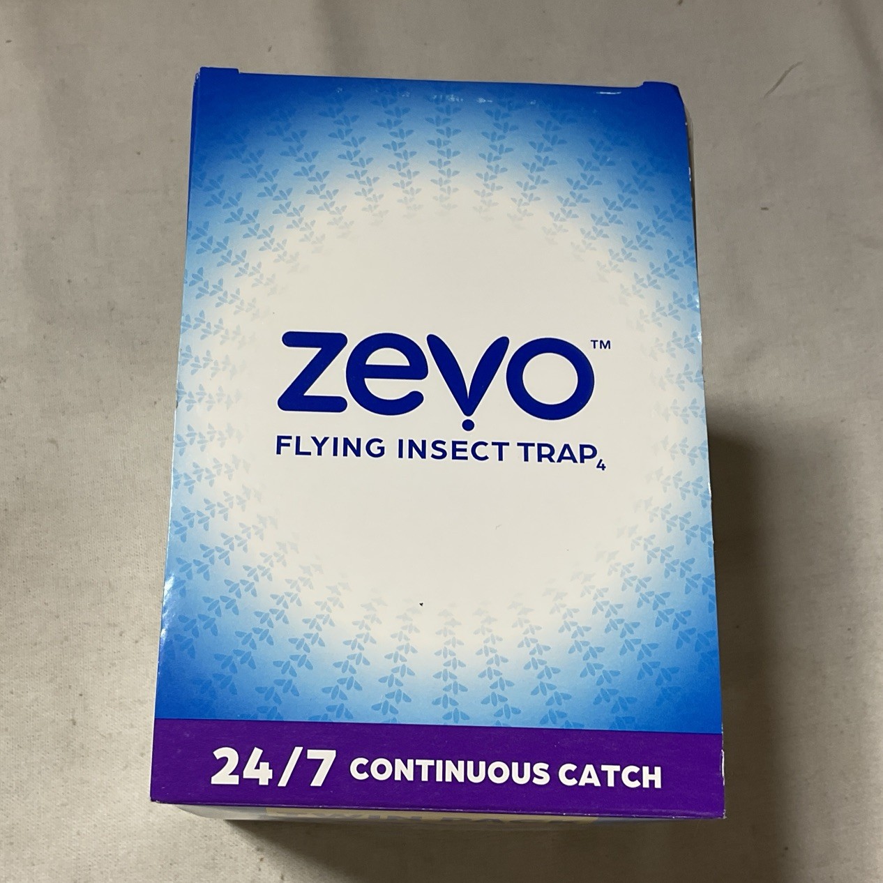 Zevo Plug-In Fly Trap 2 Plug-in Bases + 2 Cartridges UV Light (Dented Boxes) G19