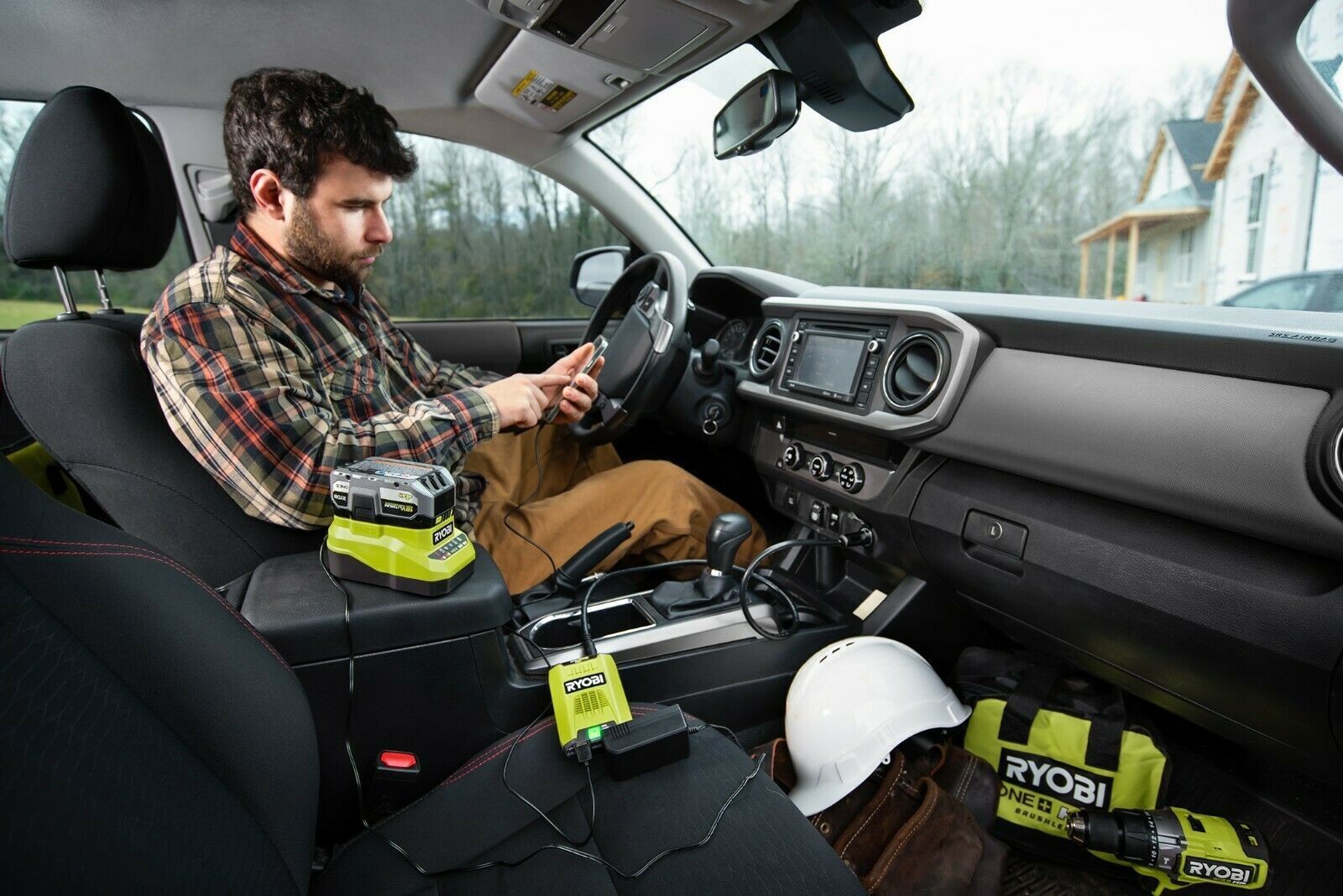 🔋RYOBI 18V 120-Watt 12V Automotive Power Inverter with Dual USB Ports RYi120A