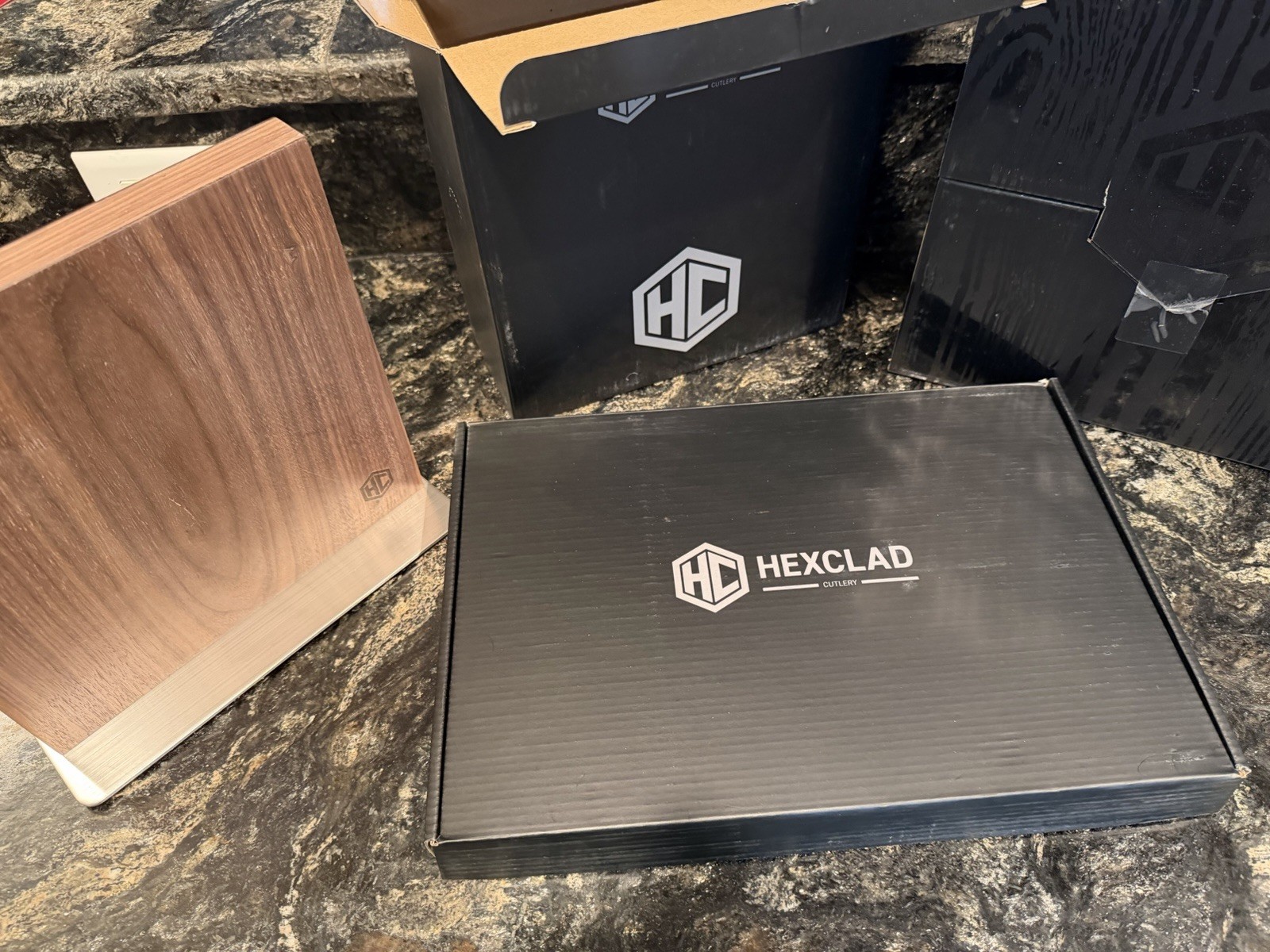 WEEKEND SPECIAL HexClad Damascus Steel 7-Piece Knife Set w Magnetic Walnut Block