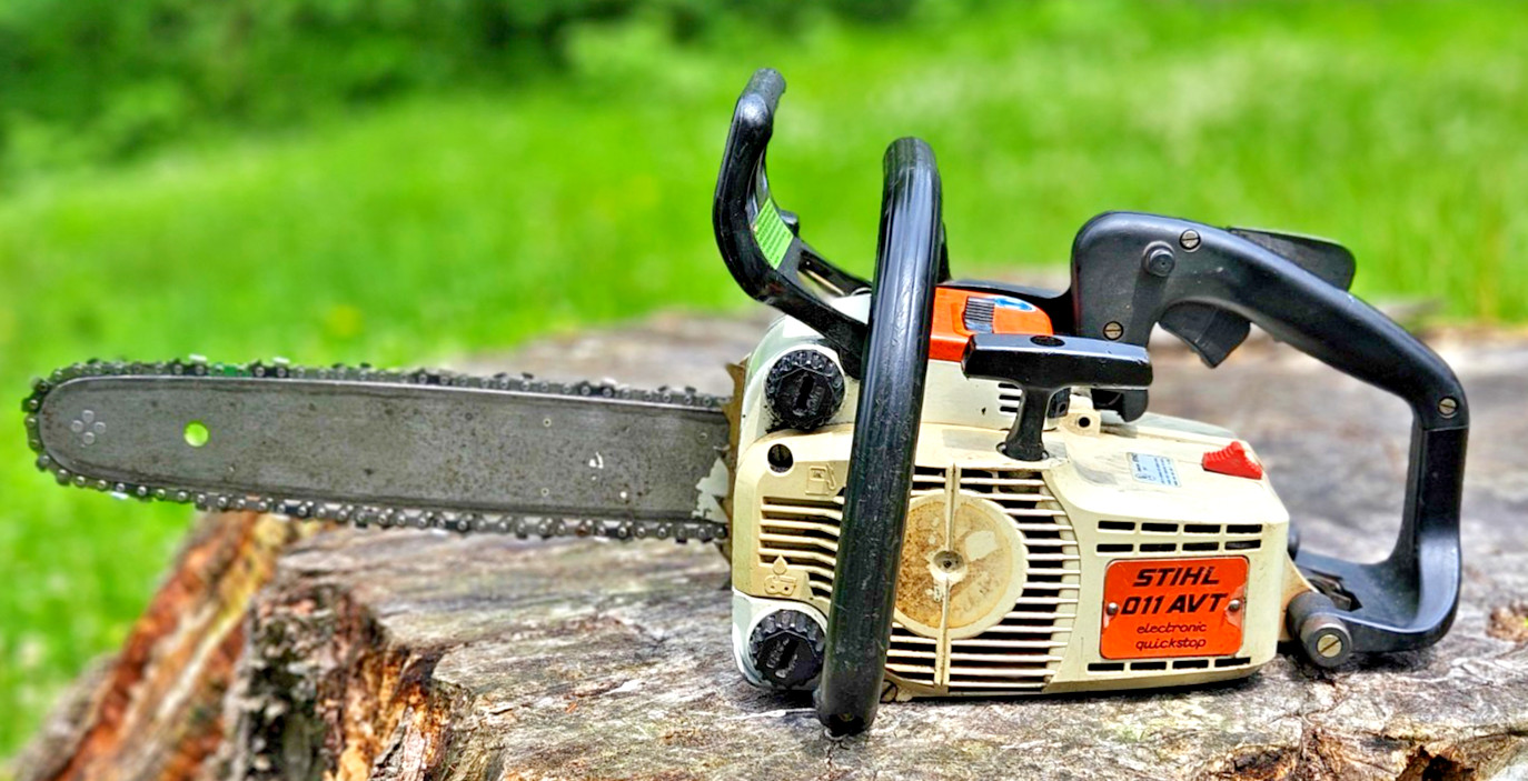 Vintage Stihl 011 AVT Electronic Quickstop Runs low compression READ description