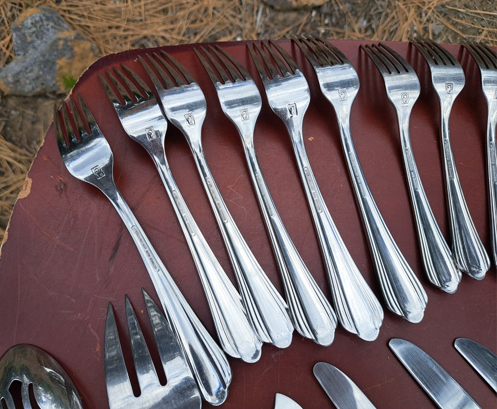 Waterford LINEAR 18/10 Stainless Flatware Vietnam Lot Of 25 Pieces