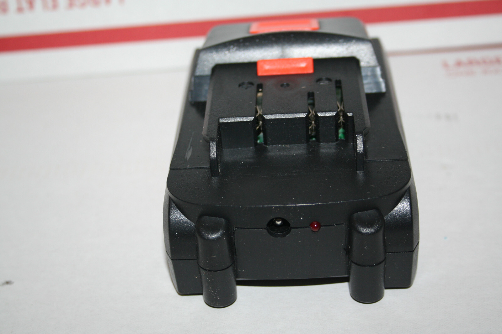 NEW Warrior 18V Lithium Battery Pack 1.3 Ah With LED Status Indicator BIG PLUG