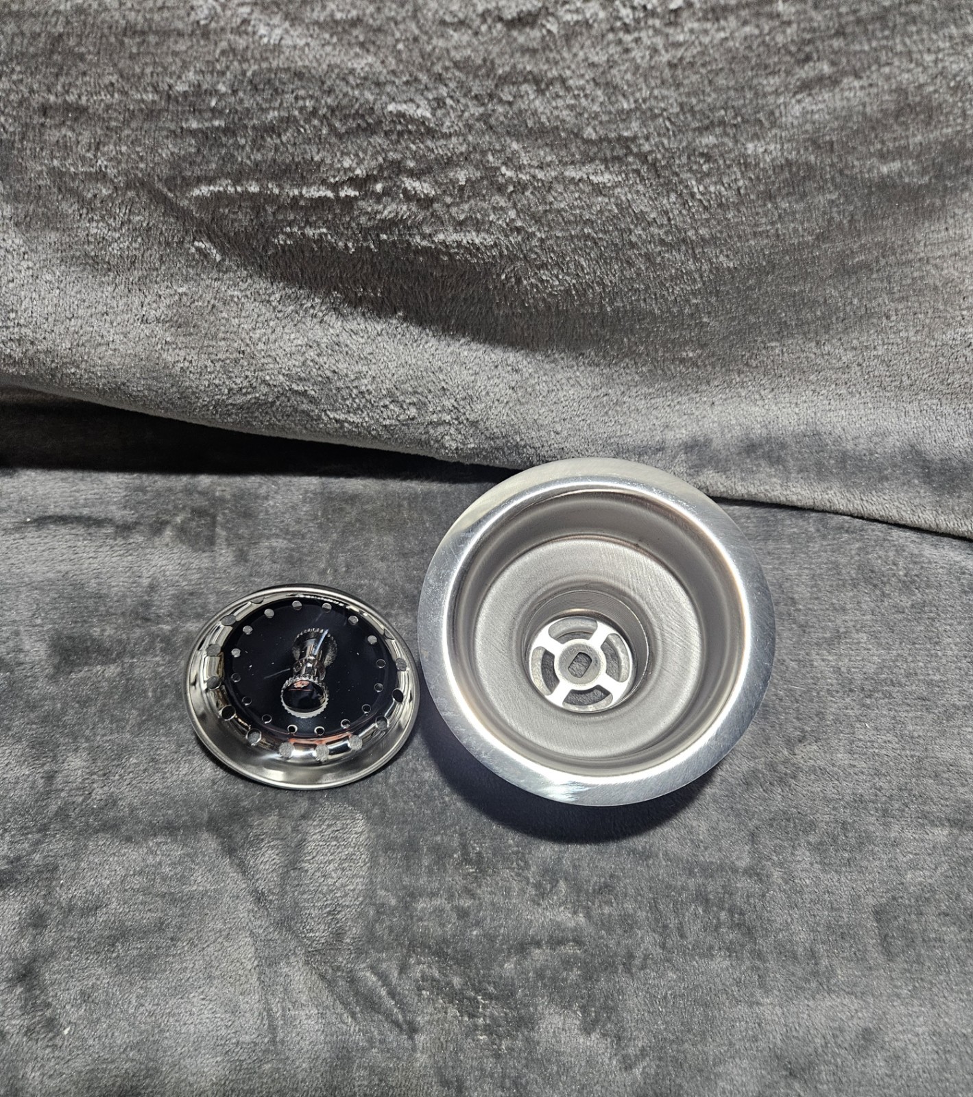 MOEN 3.5 In Stainless Steel Basket Strainer with Drain Assembly in Chrome 22037
