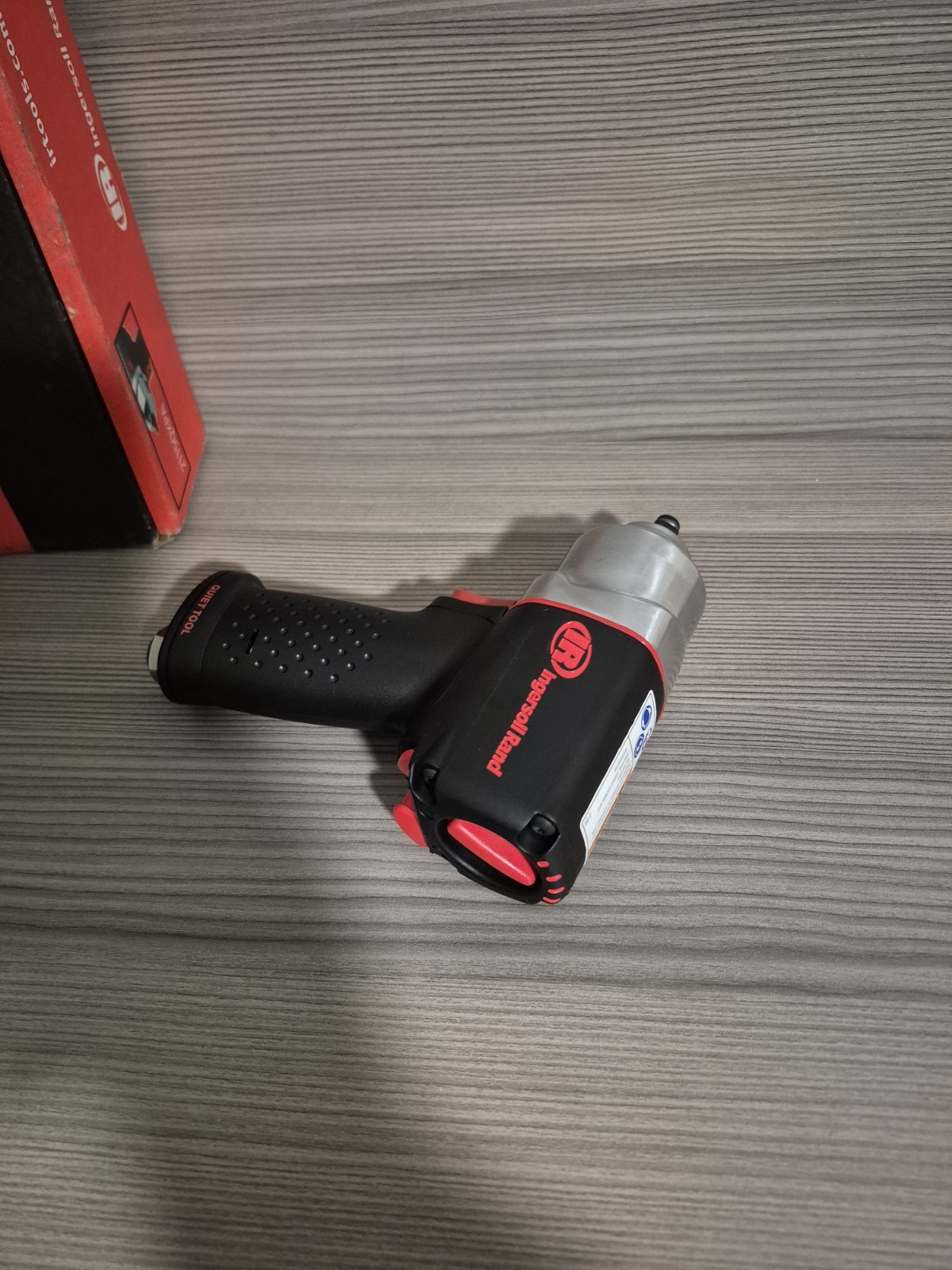 Ingersoll Rand 2115QXPA Impact Wrench/3/8″ Drive /15000 RPM / 300 Ft-Lb.Max Tor
