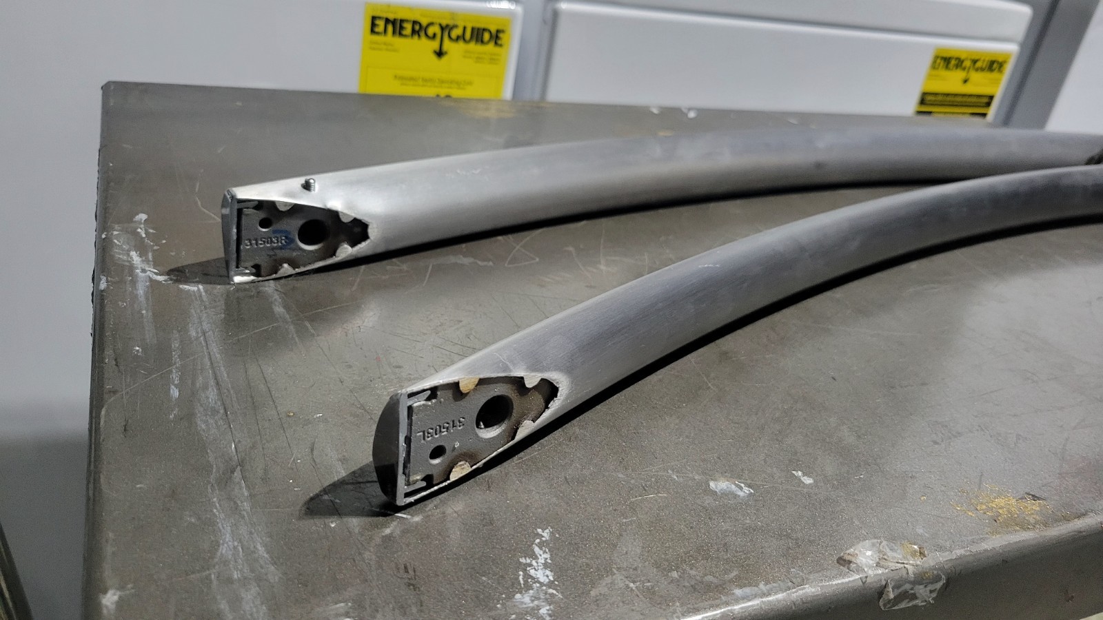 Frigidaire Refrigerator Door Handles (2) 5304529590 Shipped Under 24hrs