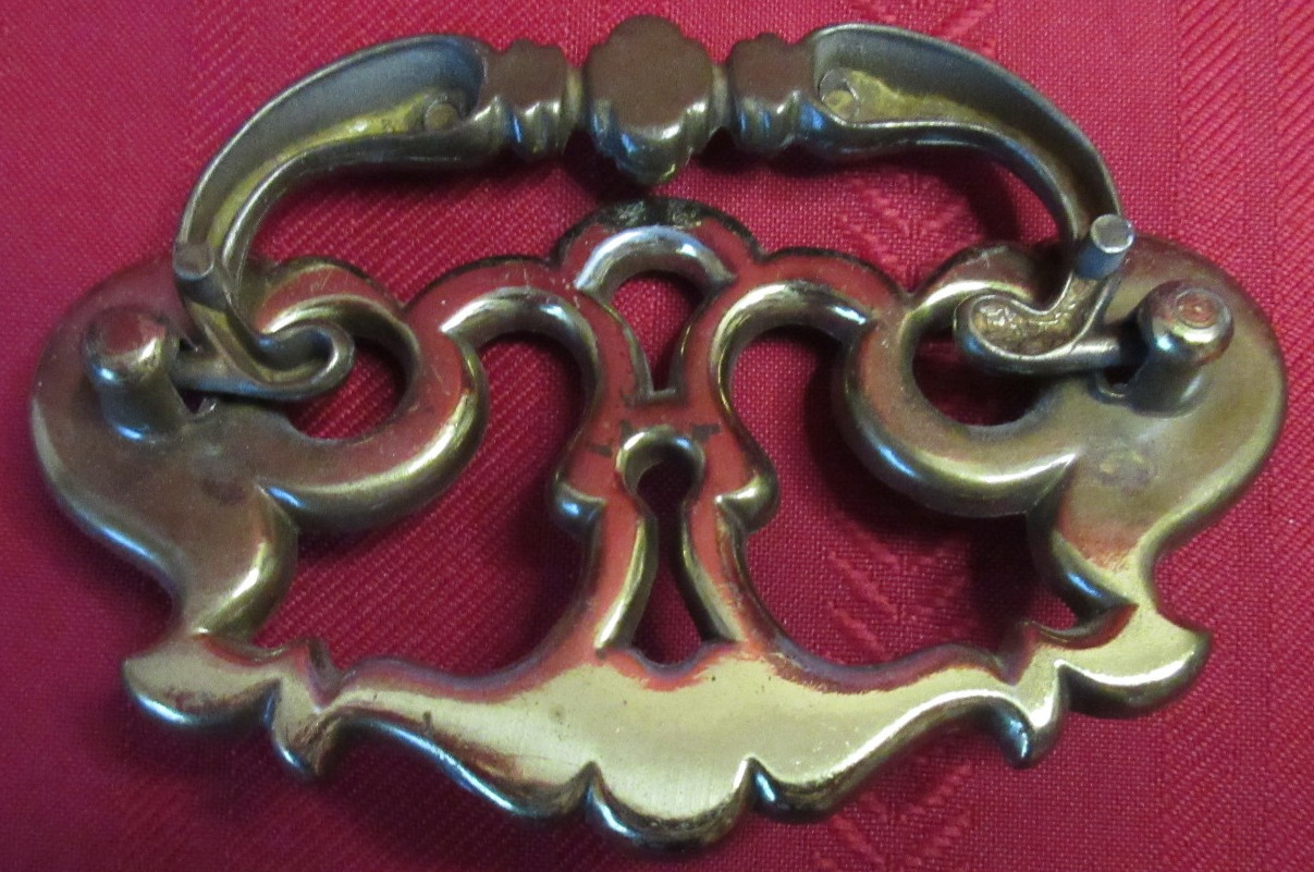 1985 Belwith BPC Drop Bail Chippendale Batwing Cabinet Pull Drawer Handle #20743
