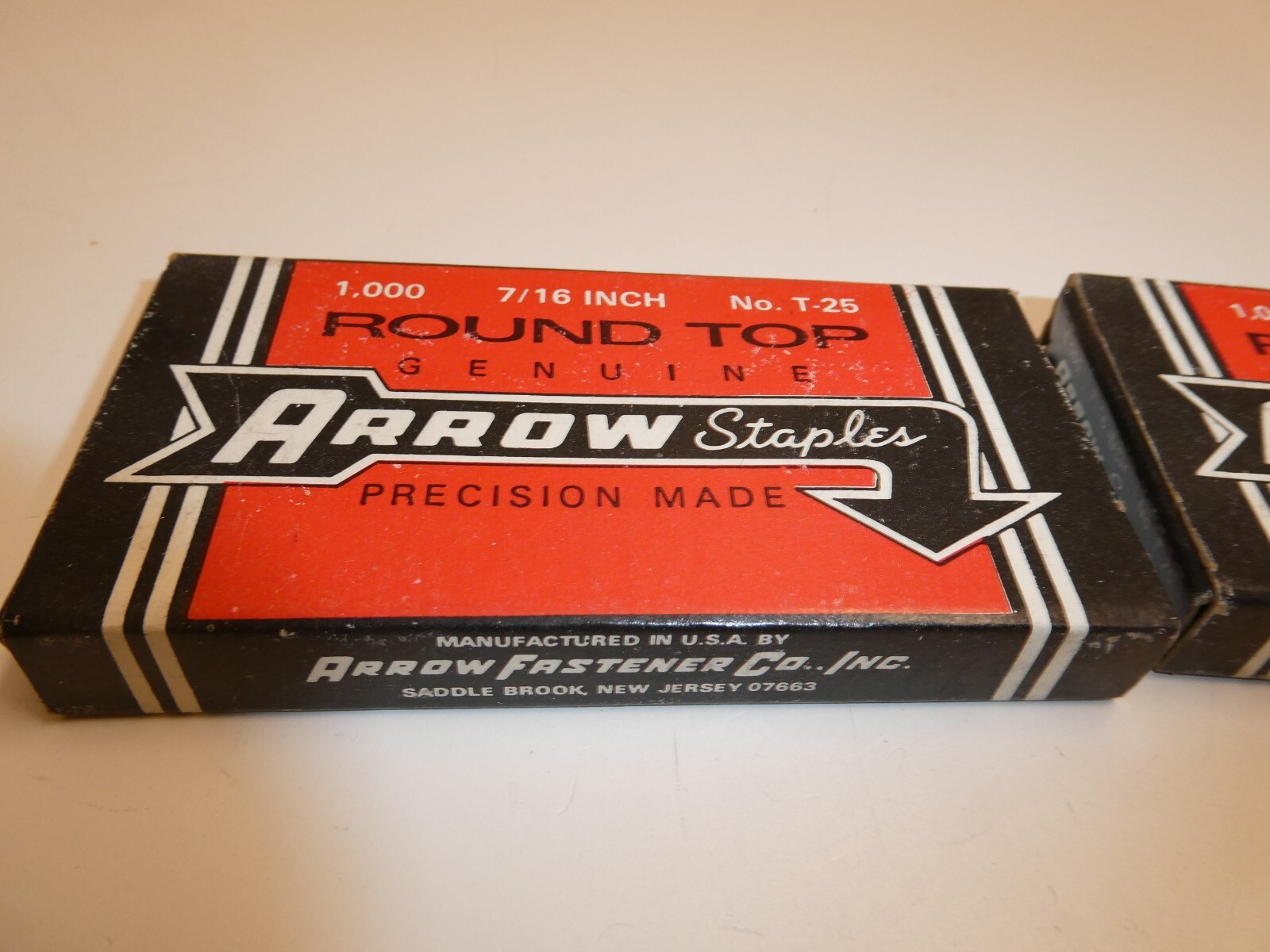2 VTG NEW ARROW T25 STAPLES 7/16″ 14mm 2000 Staples Round Crown #259 Made in USA