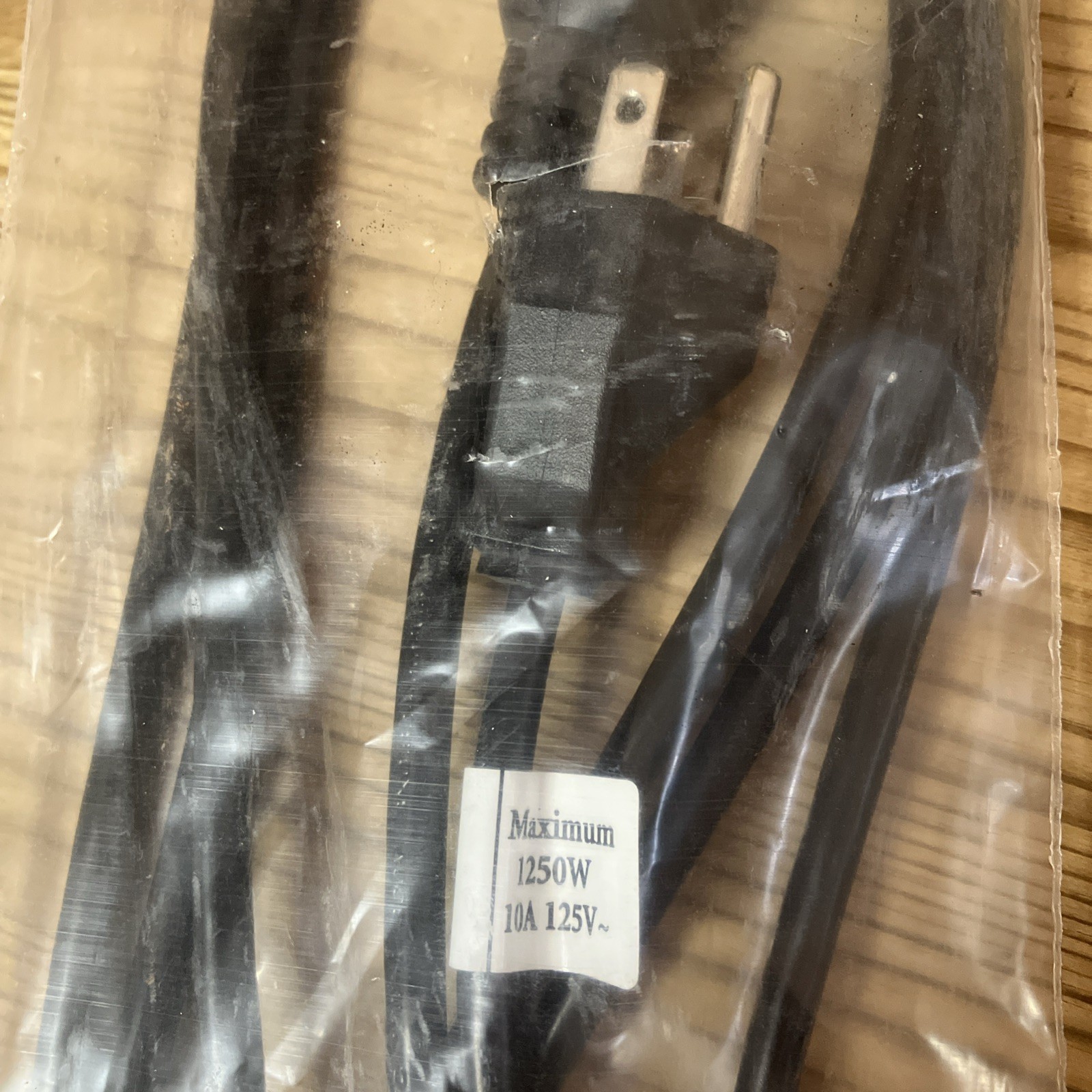 GET CONNECTED 12 Ft OUTLET SAVER POWER EXTENSION CORD Lot Of 2 #53408