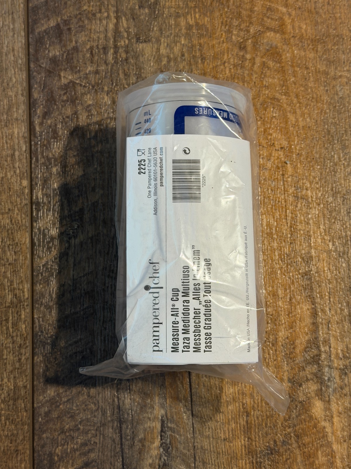 New Pampered Chef Measure All Cup Adjustable Plunger Design, 2 Cup Capacity 2225