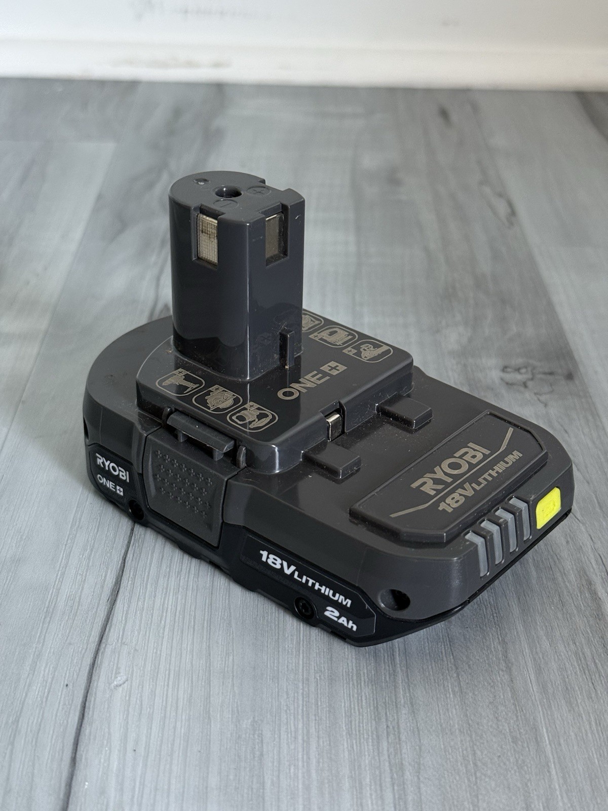 RYOBI ONE+ 18V Lithium-Ion 2Ah Power Tool Battery Pack PBP006