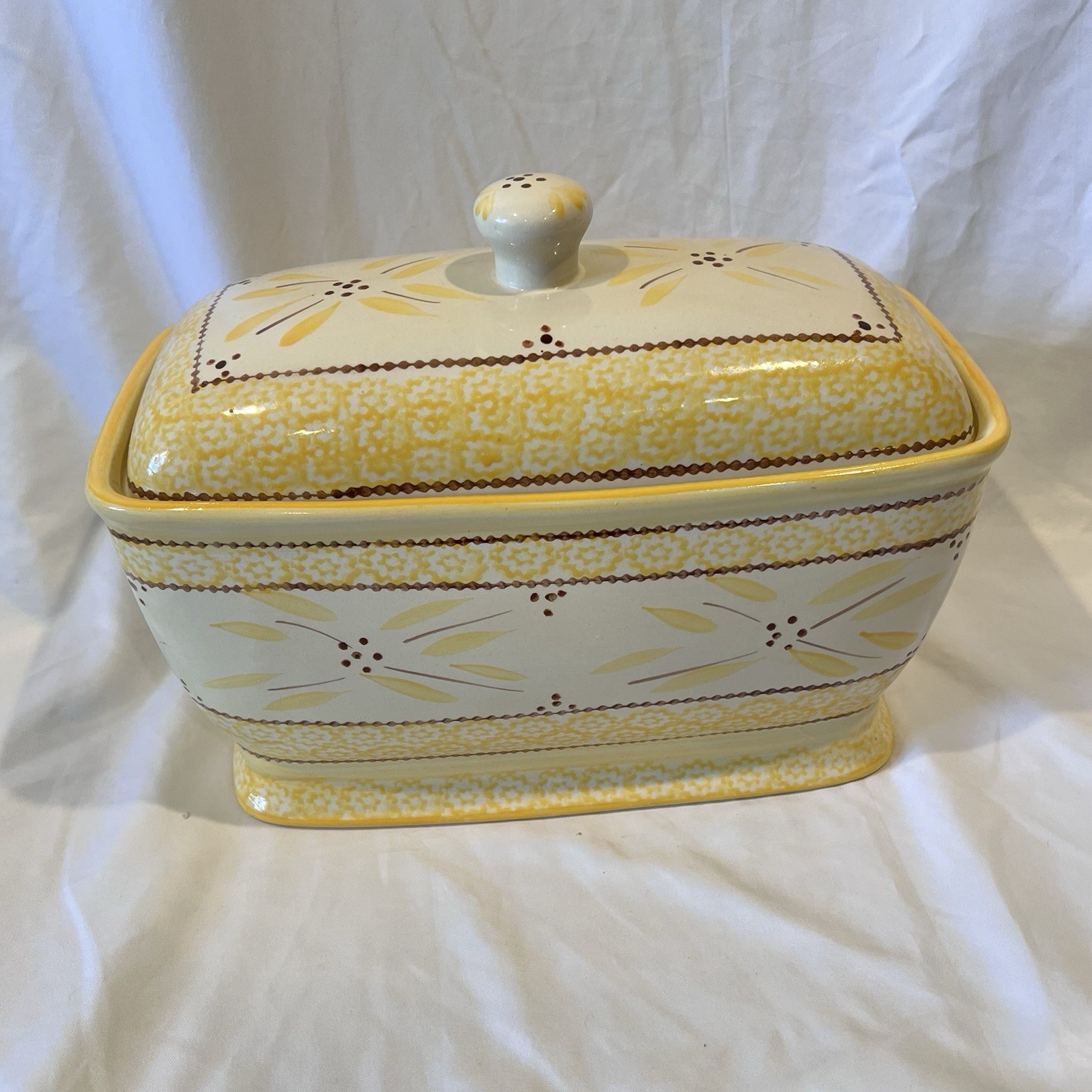 Temp-tations Old World Yellow Covered Bread Box 13” Tara Ovenware Vintage