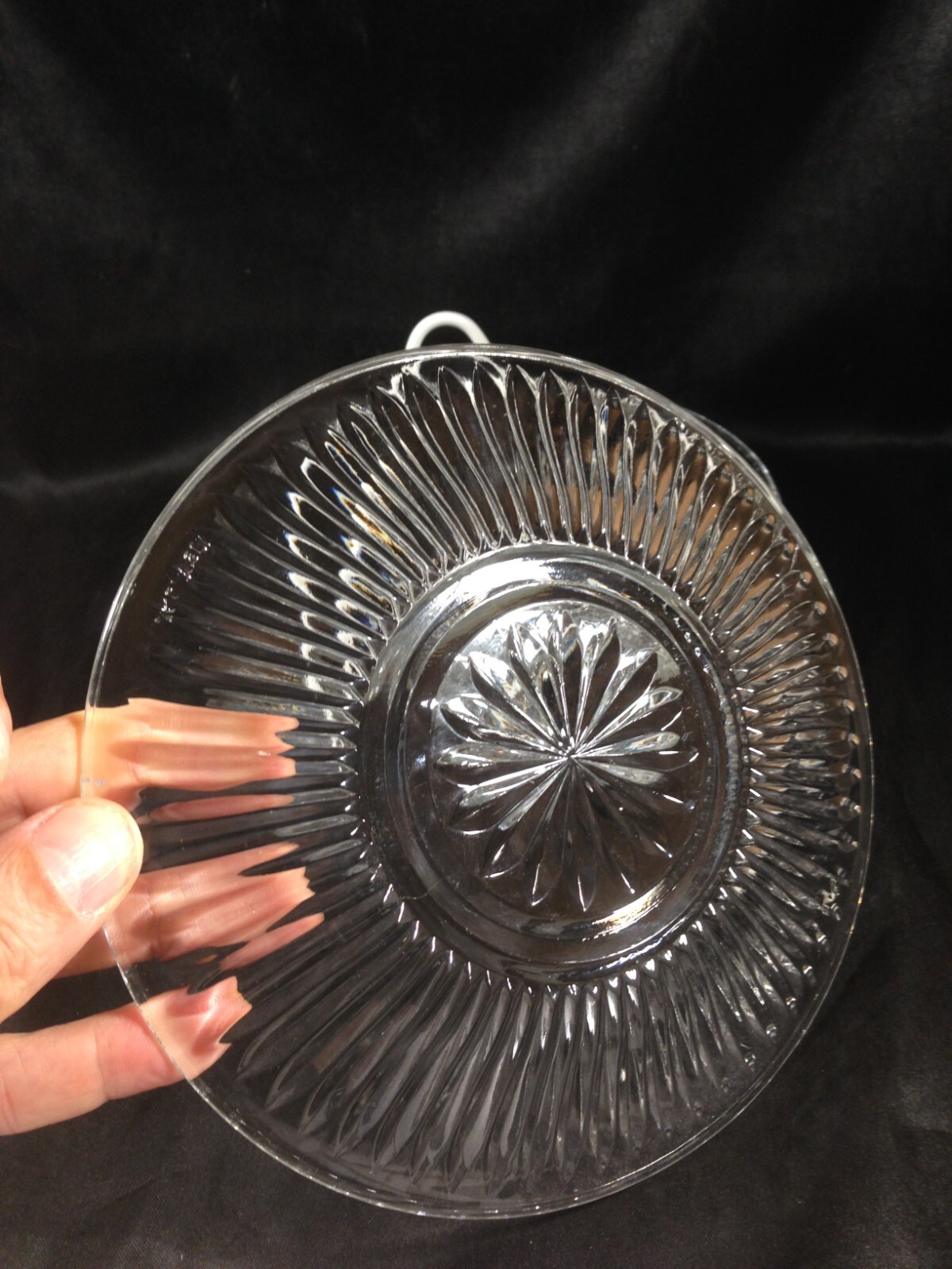 Set of 4 KIG Malaysia 6-7/8” Clear Glass Ribbed Star Plates