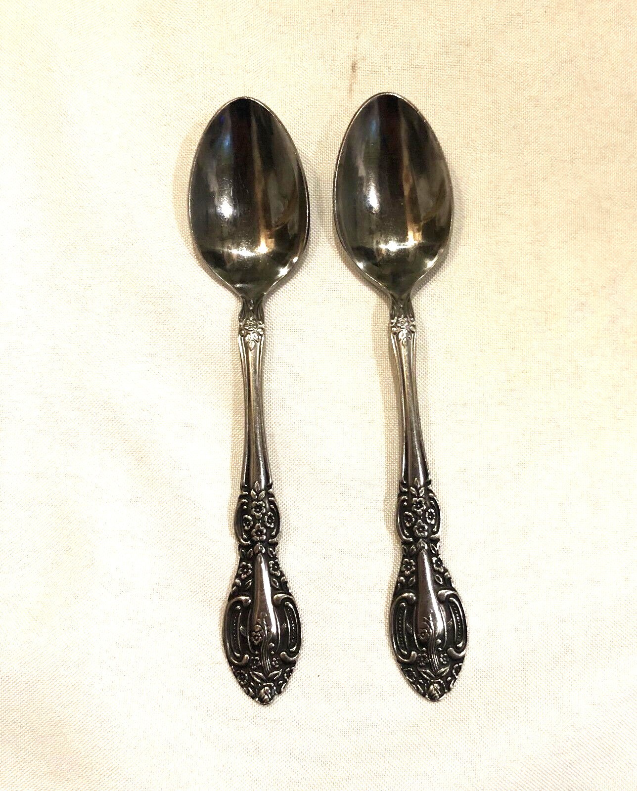 SPRINGTIME Stainless Flatware Set of 2 Teaspoons 6 1/2″ Unknown Manufacture