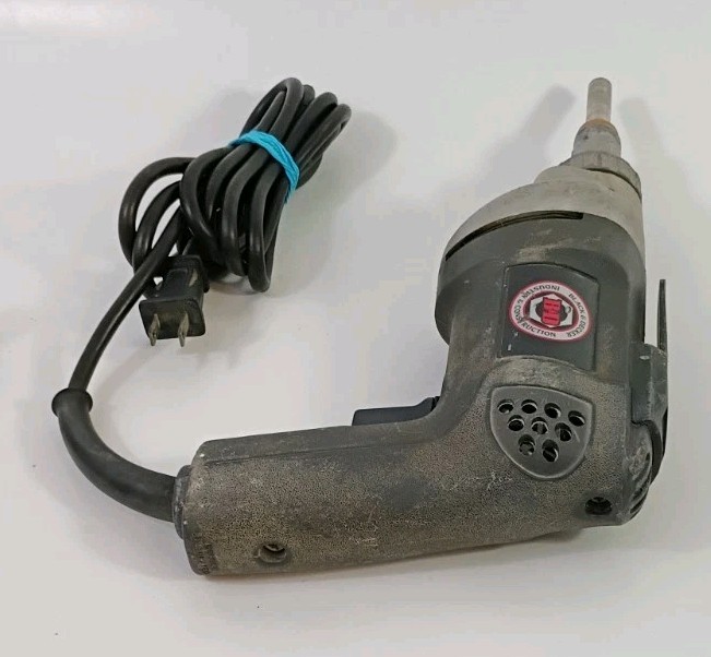 Black & Decker 2037 VSR Drywall Scrugun Screw Gun 4000 RPM WORKING – SEE VIDEO