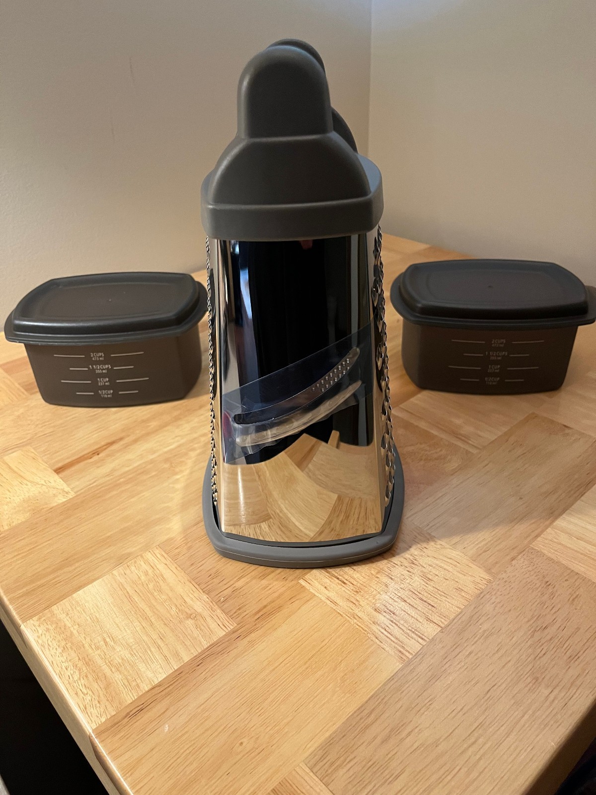 KitchenAid Box Grater with 2 Catch Bins and Lids~K54757~Gloss Gray~Brand New