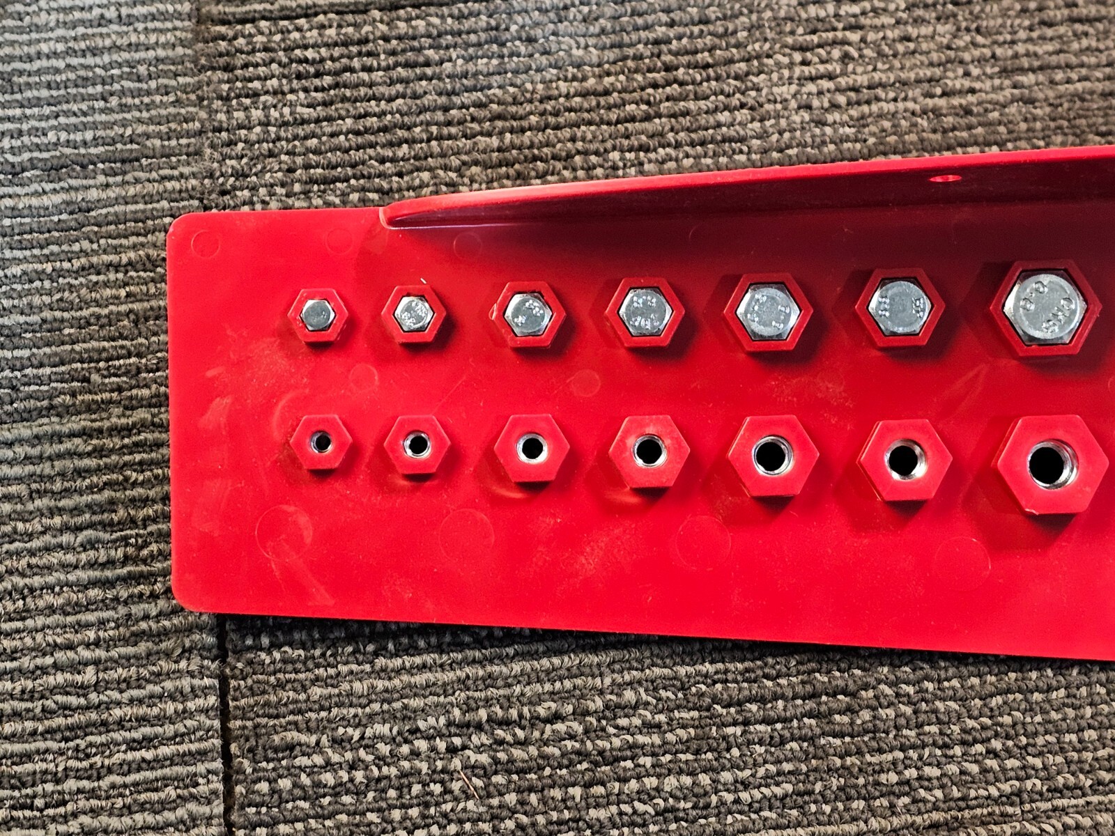 Monster Fastener Bolts GENUINE Fastener Gauge Bolt Metric Red Tool 89986
