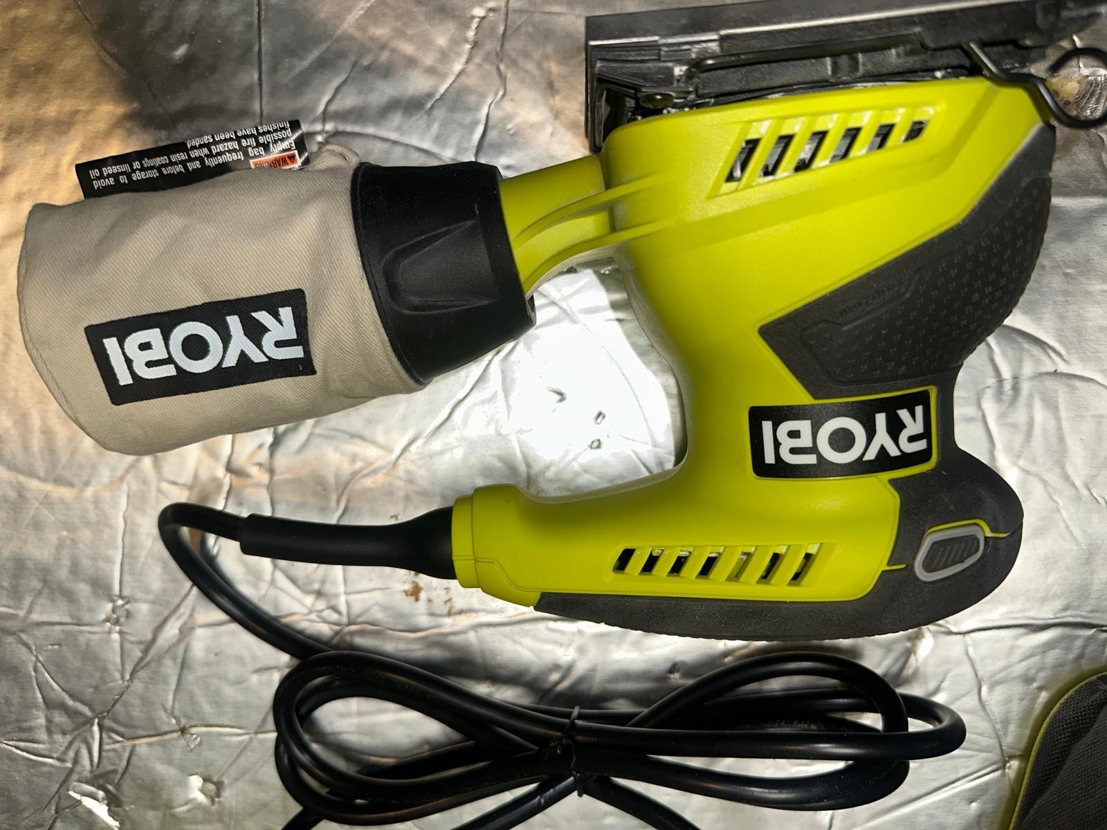 Ryobi S652DGK 2amp 1/4″ Sheet Finish Sander