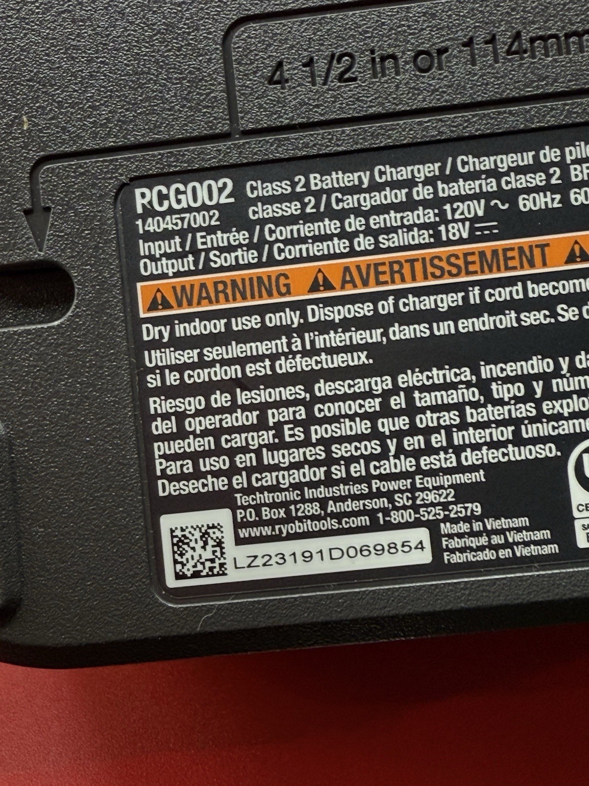 Genuine OEM RYOBI PCG002 18V Volt ONE+ Lithium-Ion Battery Charger MINT!!