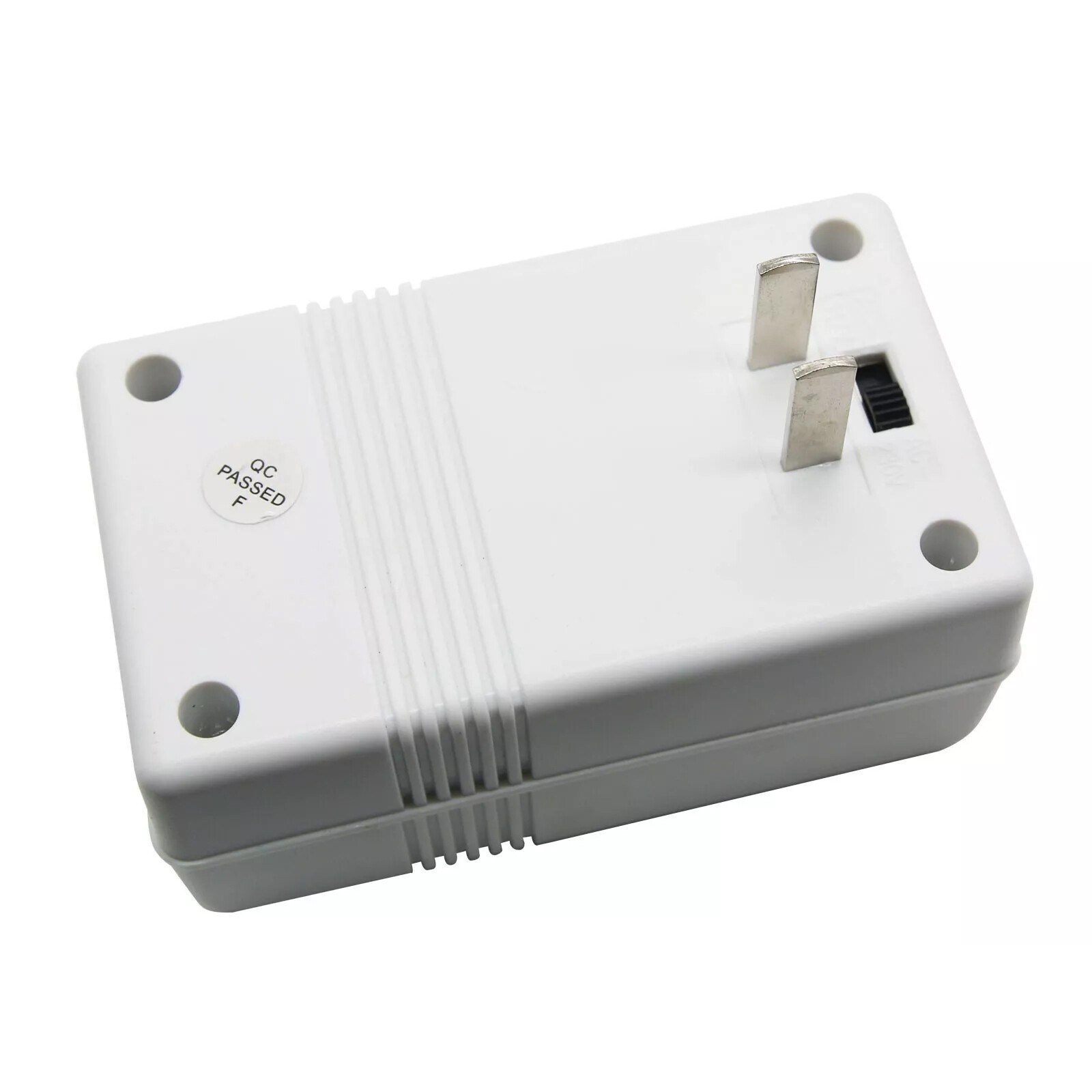 110V/120V to 220V/240V Step-Up & Down Voltage Converter 100W Transformer