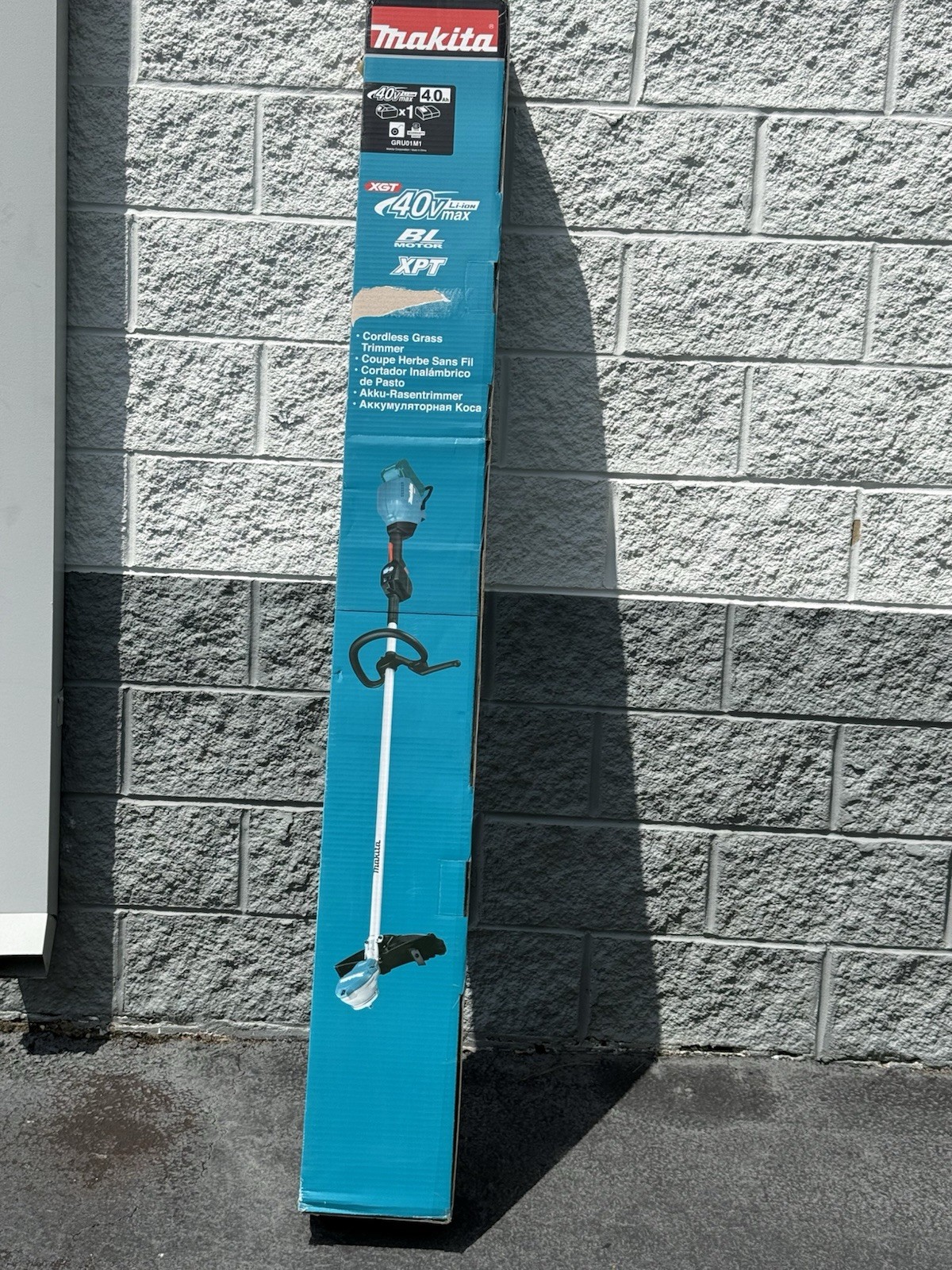 Makita GRU01Z 40V max XGT BL Li-Ion 15″ Cordless String Trimmer (Tool Only)