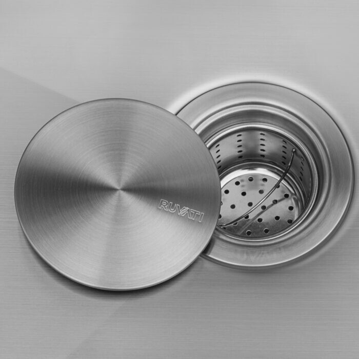 Ruvati 33″ Undermount 16 Gauge Large Kitchen Sink Single Bowl – RVH7433