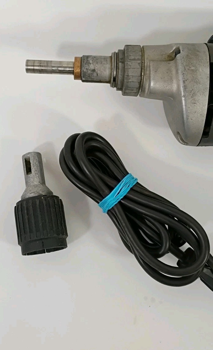 Black & Decker 2037 VSR Drywall Scrugun Screw Gun 4000 RPM WORKING – SEE VIDEO