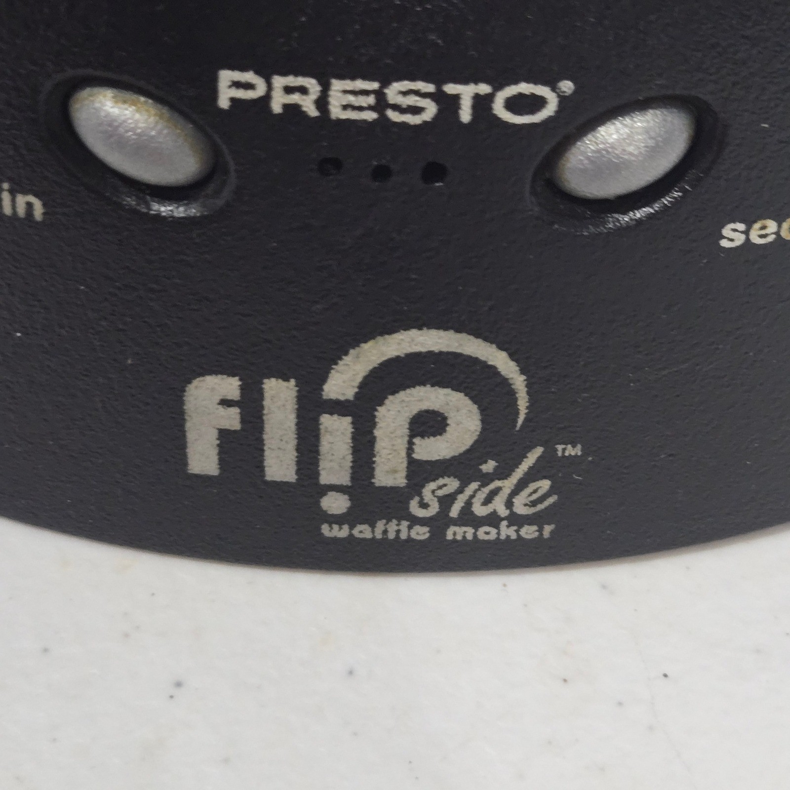 Presto FlipSide Belgian Waffle Maker 0351002 Stainless Steel Rotating 1100W