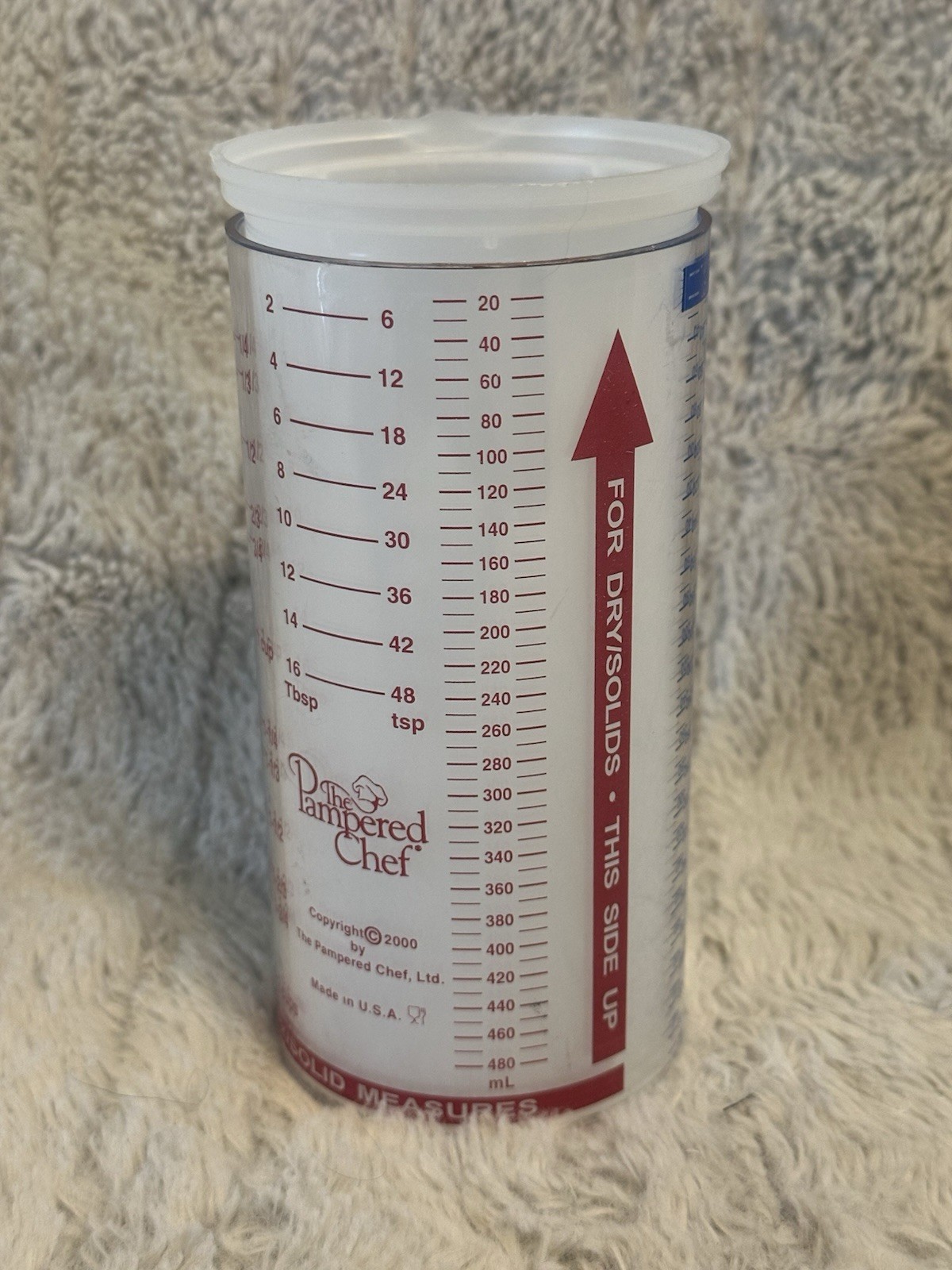 Pampered Chef Measure All Cup 2225 Adjustable Plunger Design, 2 Cup Capacity