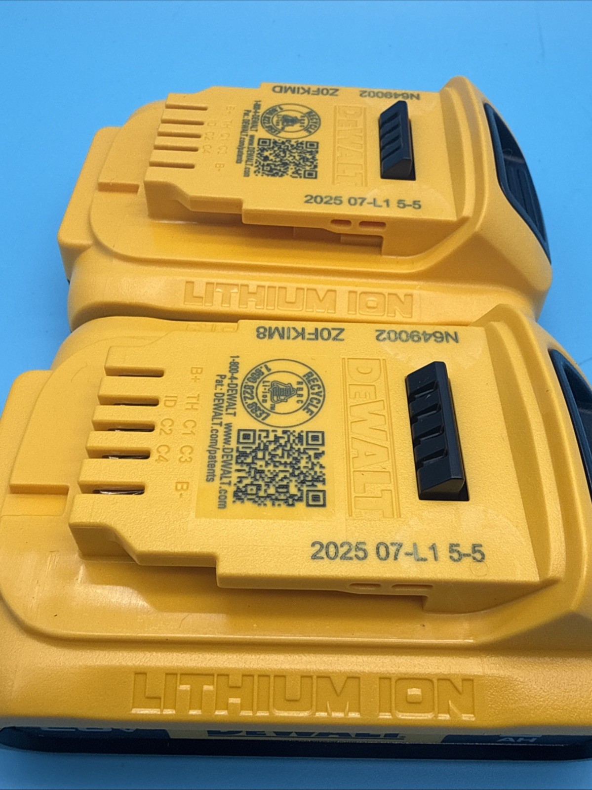 DEWALT DCB203-2 20V 2Ah Lithium-Ion Battery – 2 Pack