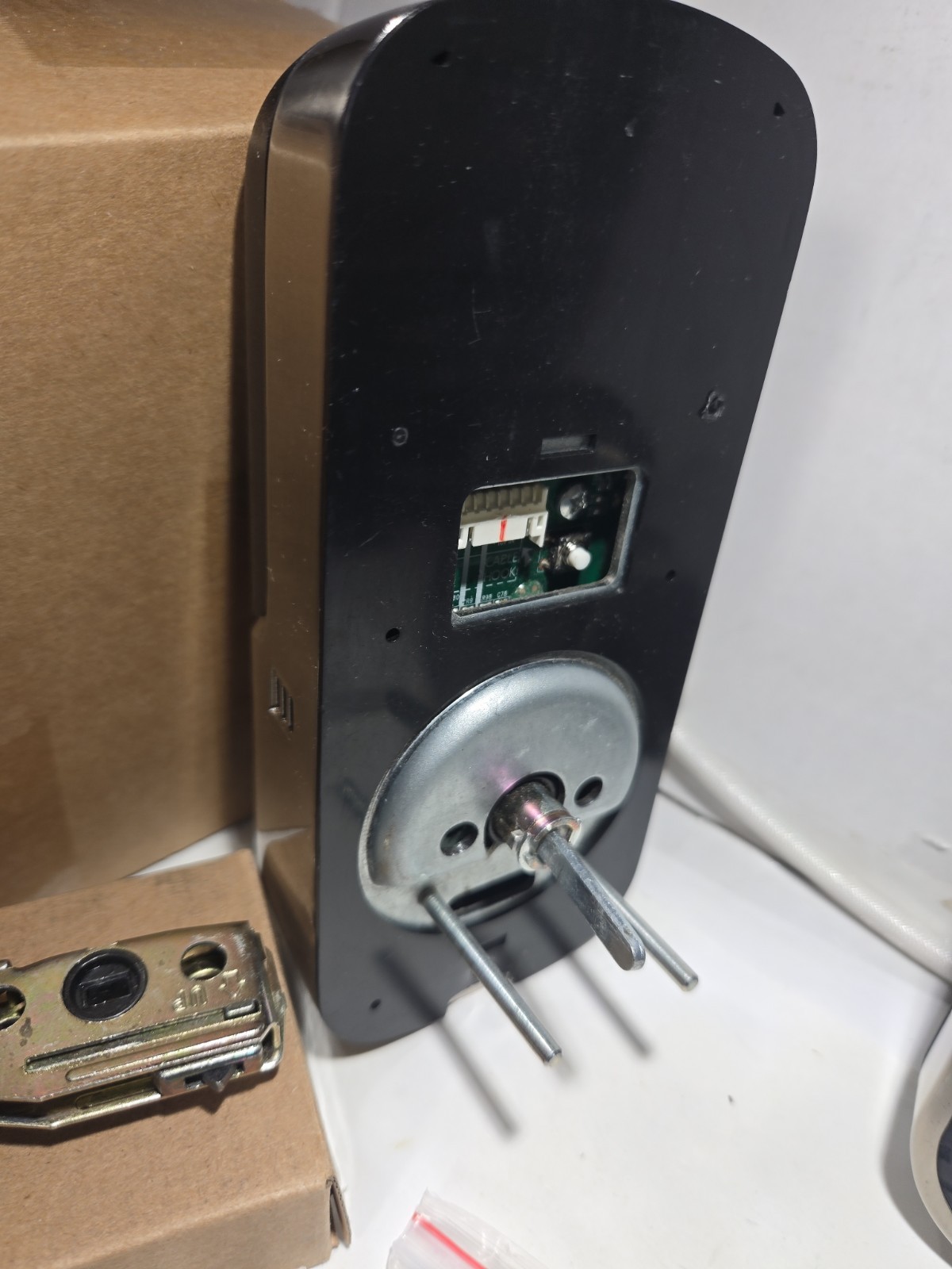 Yale Assure Lock SL YRD256 Satin Nickel bluetooth Keyless Smart Lock Excellent