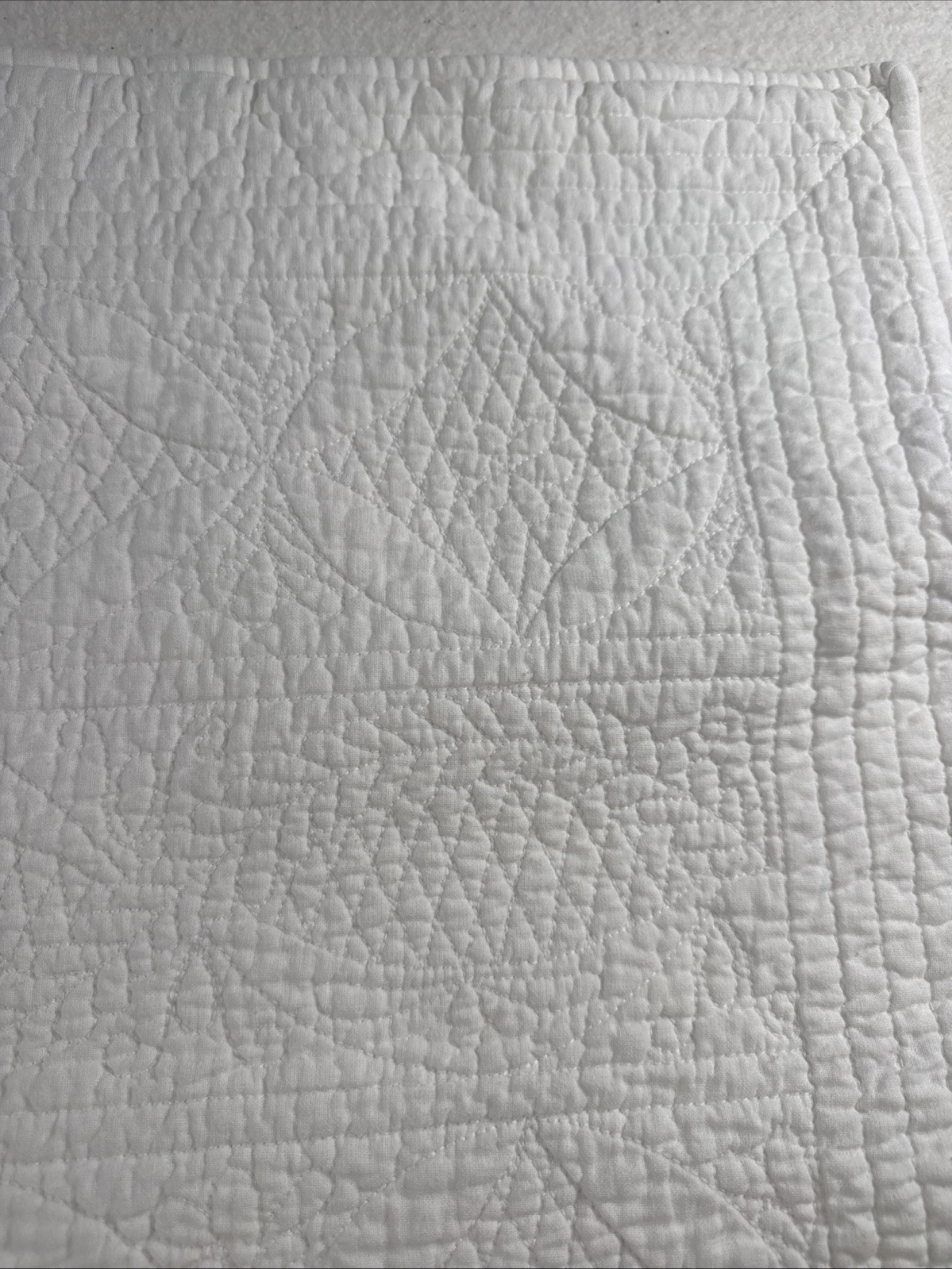 Pottery Barn Standard Pillow Shams White Quilted Cotton 19×25 Set of 3