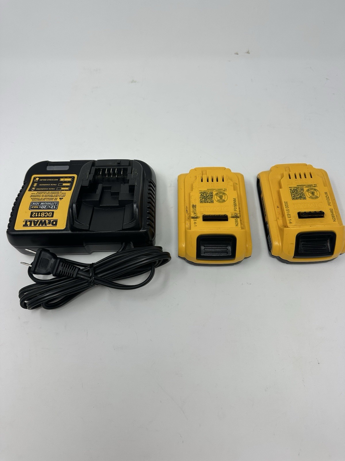 DeWALT TWO DCB203 20V MAX 2 Ah Li-Ion Batteries & DCB112 Charger for 20v used