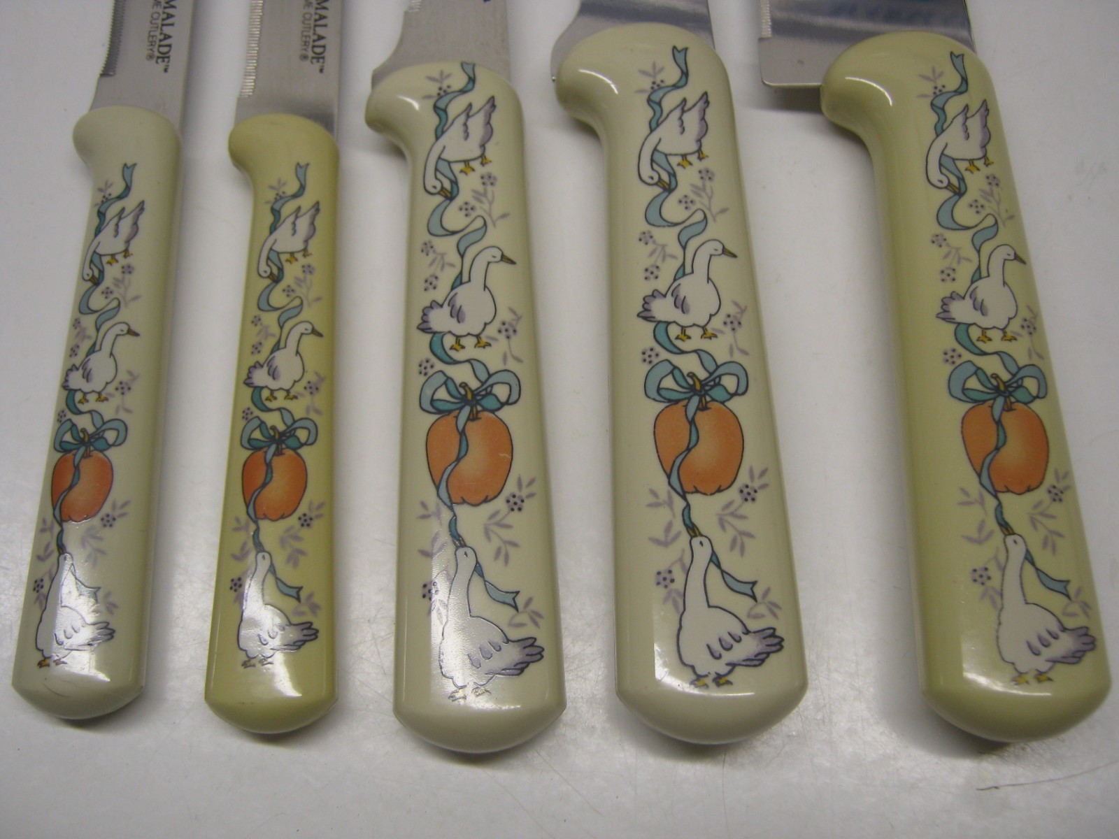 Marmalade Goose Lifetime Cutlery Serrated Chef Knives Set Granny Core w Box