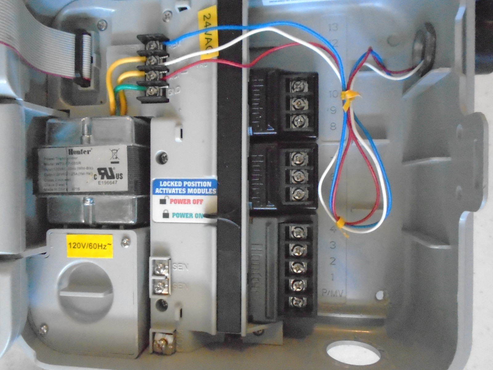 Hunter Pro C 400 Residential & Light Commercial Irrigation Controller 9 Stations