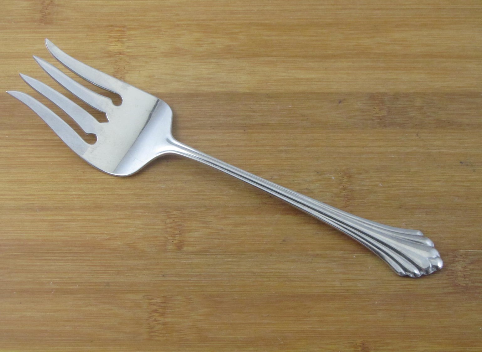 Oneida Stainless BANCROFT Glossy USA CHOICE Flatware Silverware Flared Tip