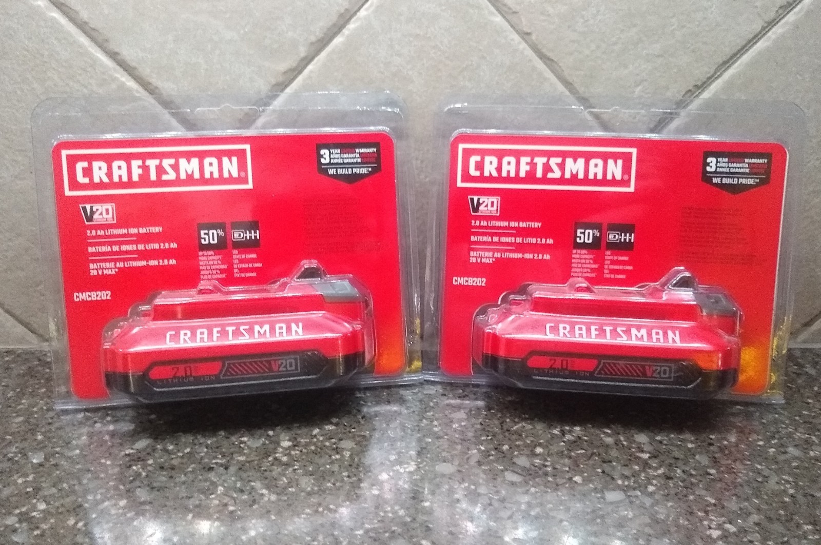 NEW LOT OF 2 GENUINE CRAFTSMAN V20 CORDLESS BATTERY 2.0AH 20 VOLT FREE SHIPPING