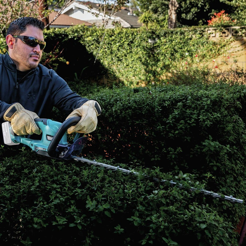 Makita XHU10Z 18V LXT Li-Ion Cordless 24″ Hedge Trimmer (Tool Only) New
